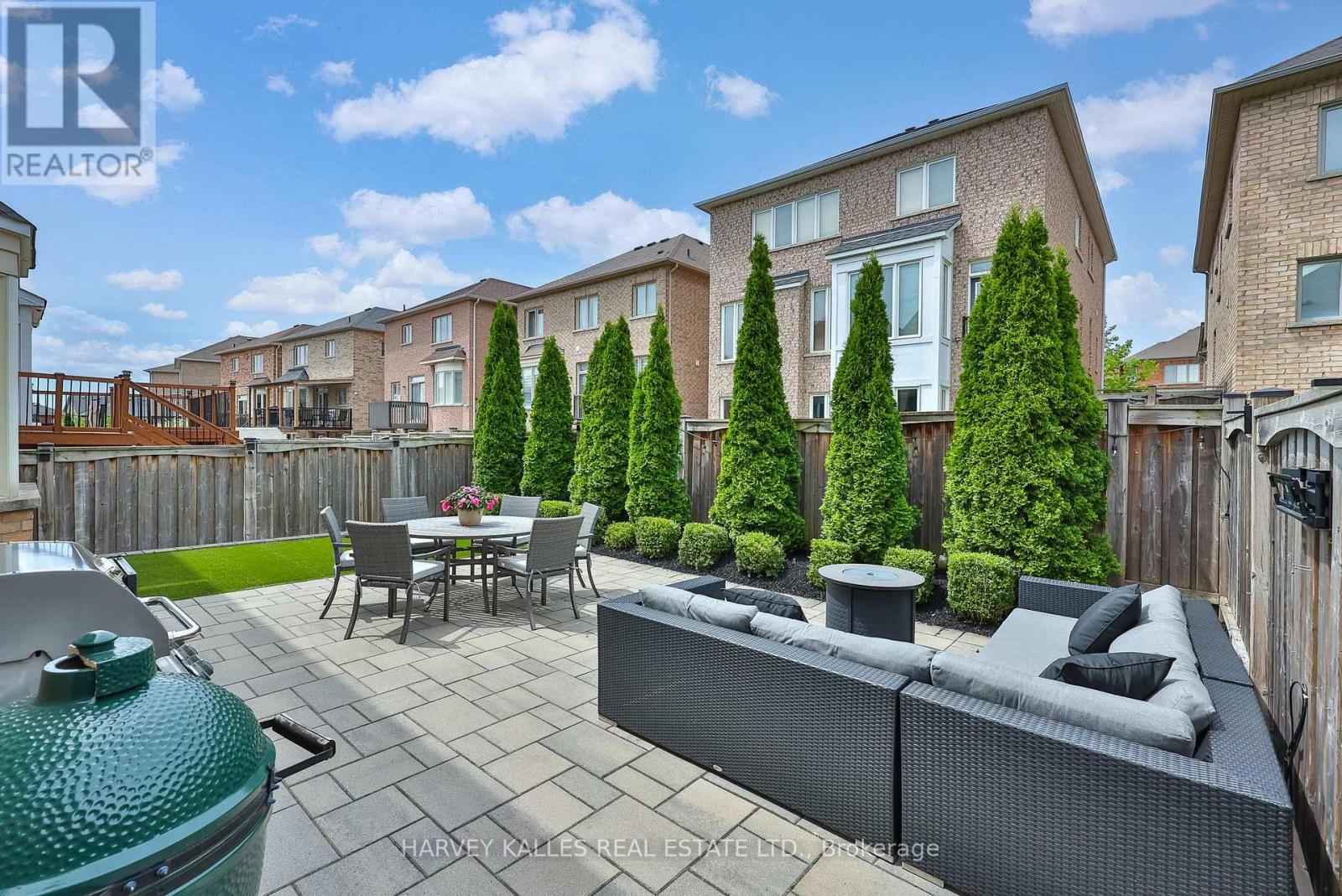 46 GRAYLEAF DRIVE