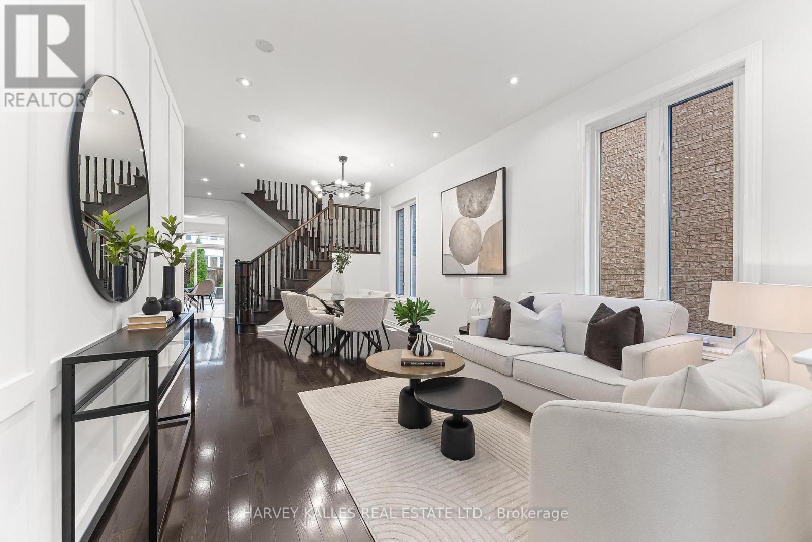 46 GRAYLEAF DRIVE