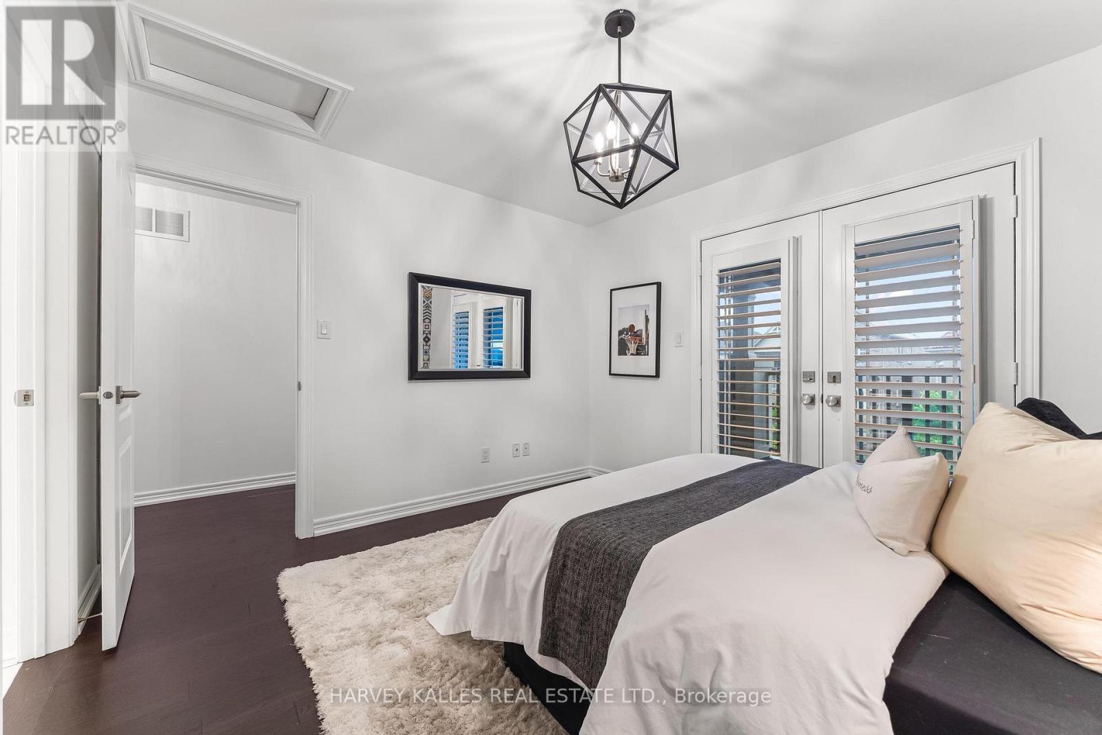 46 GRAYLEAF DRIVE