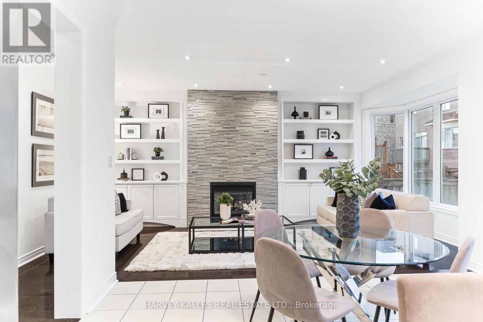 46 GRAYLEAF DRIVE