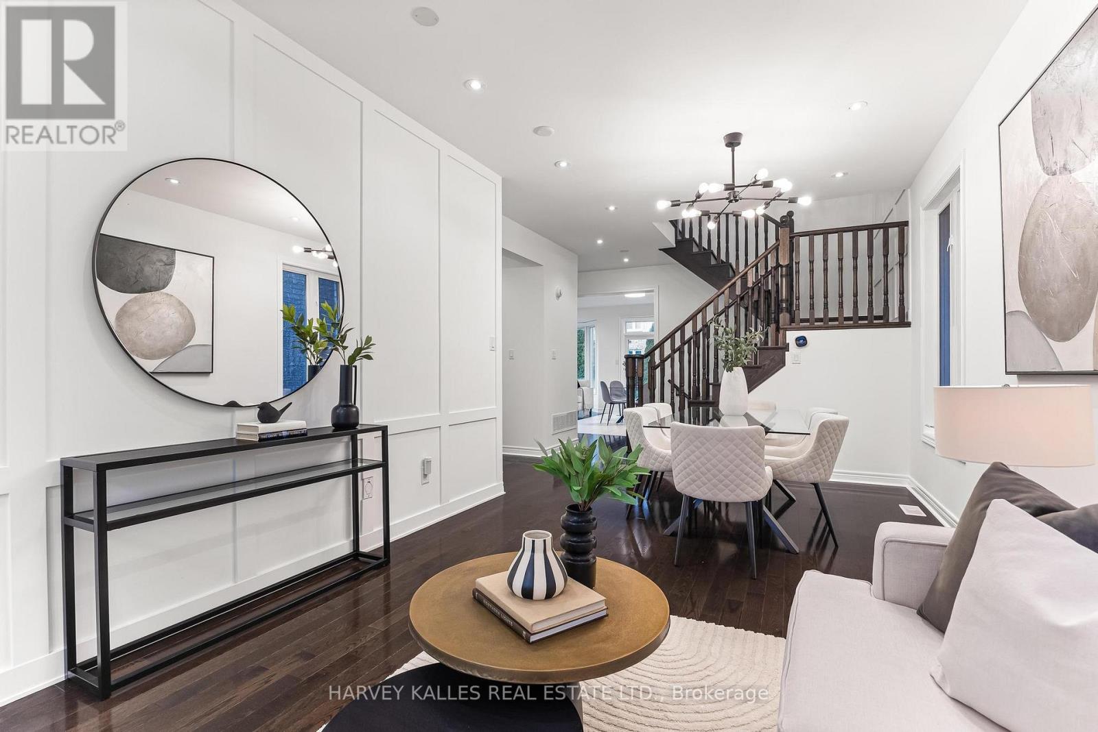 46 GRAYLEAF DRIVE