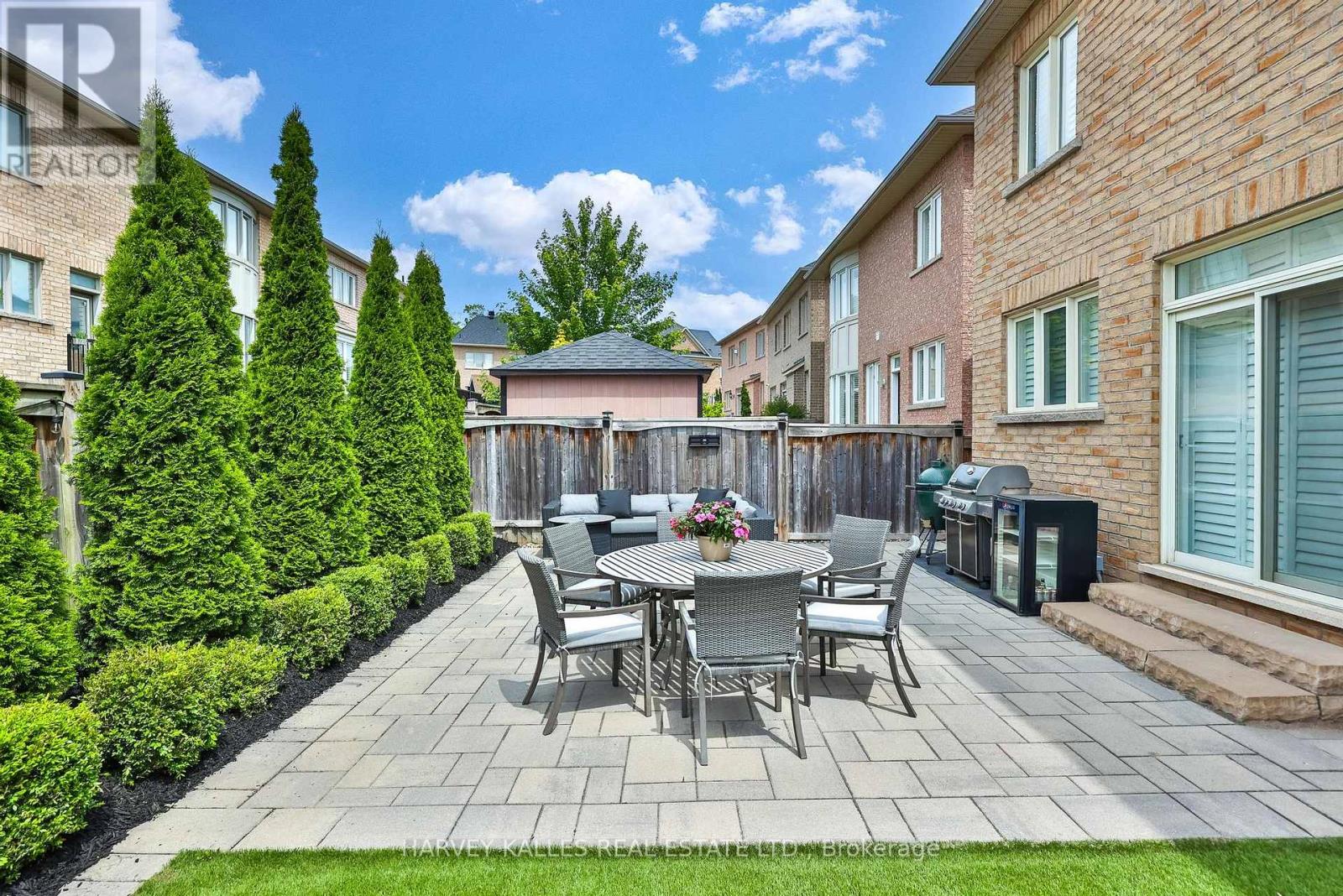 46 GRAYLEAF DRIVE