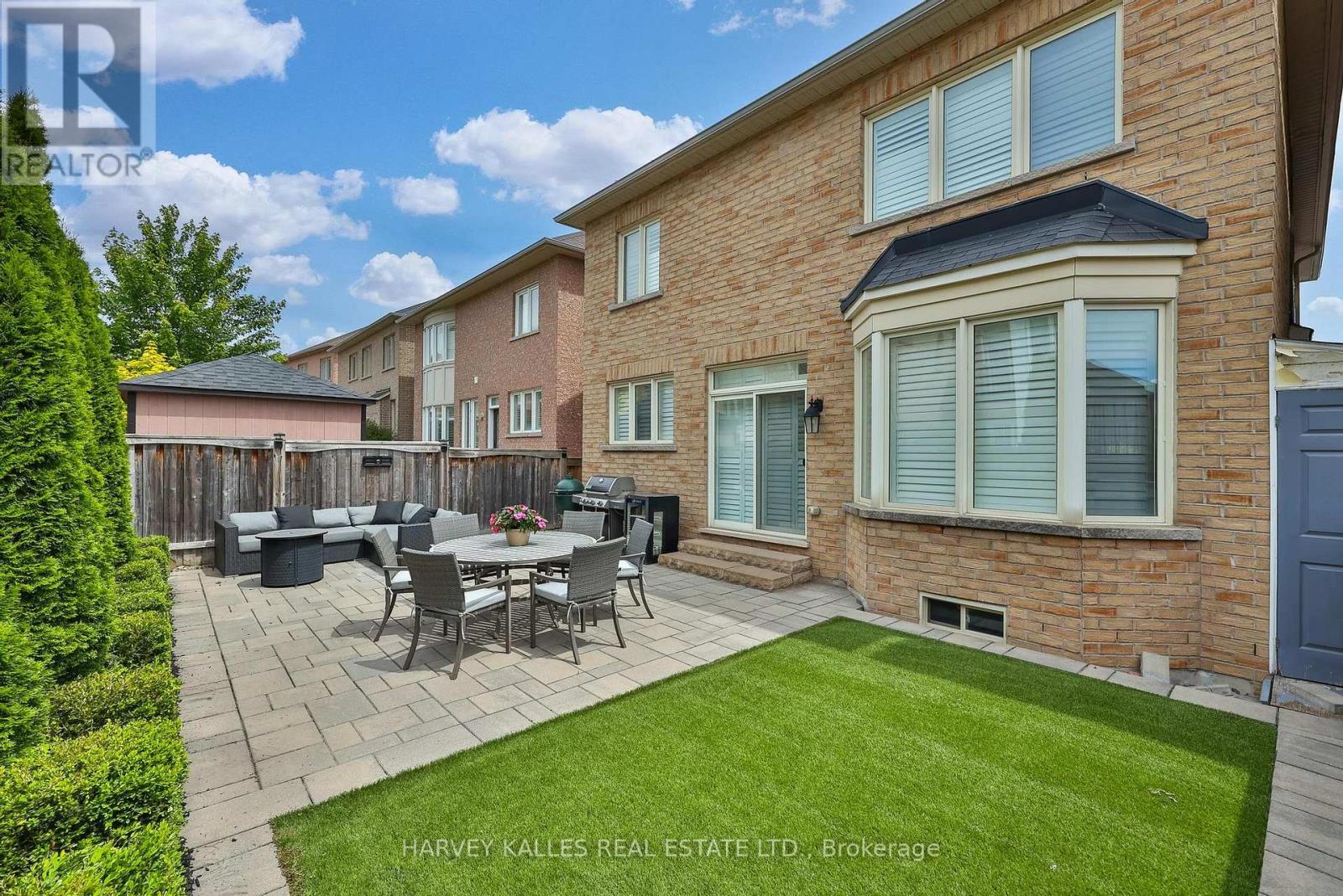46 GRAYLEAF DRIVE
