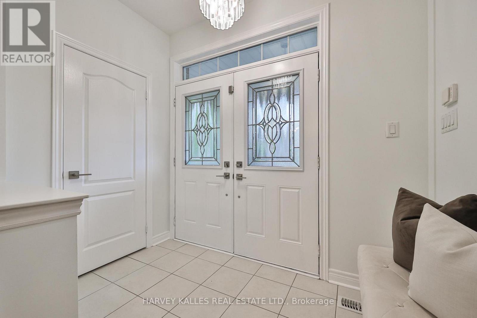 46 GRAYLEAF DRIVE