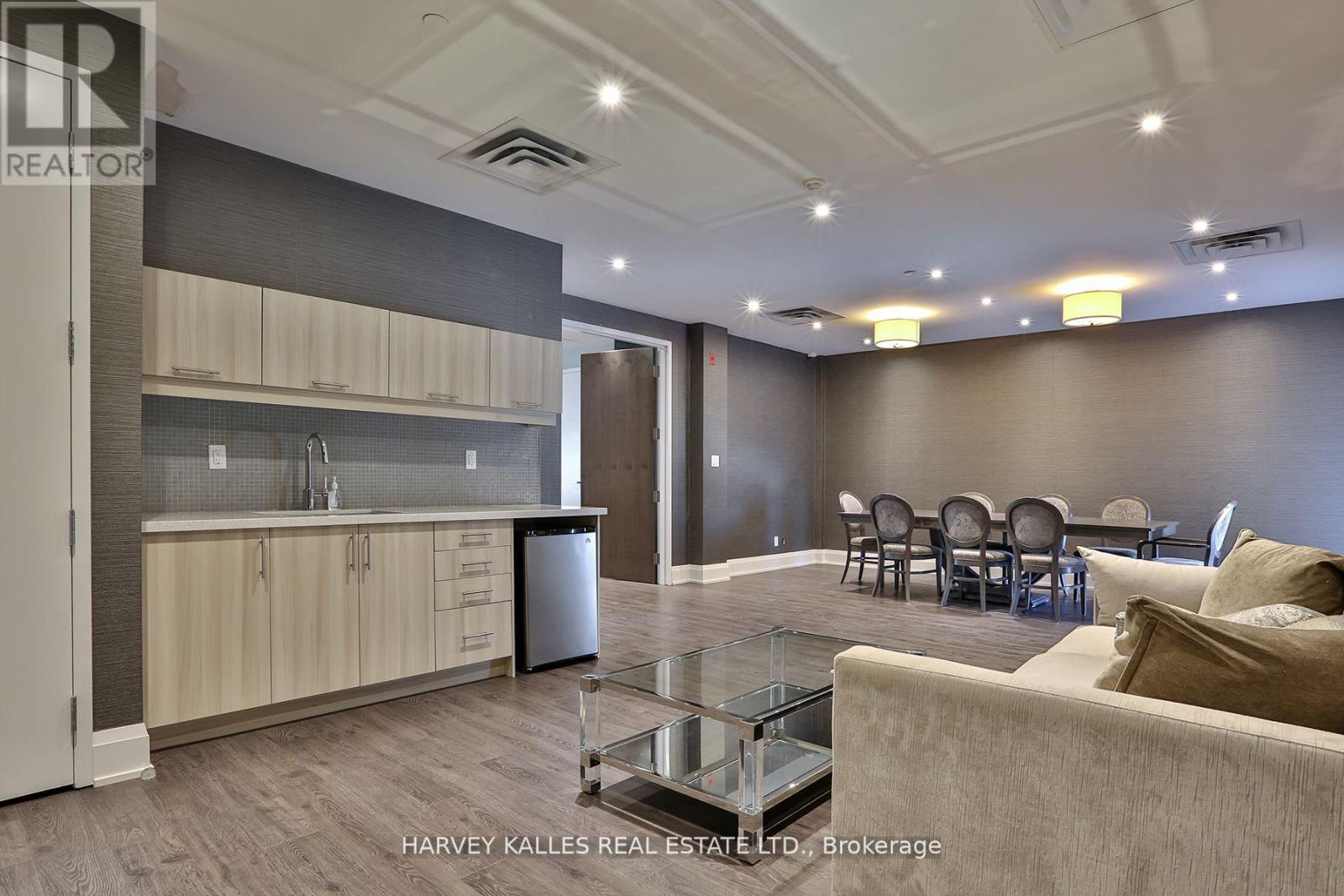 502A - 15277 YONGE STREET