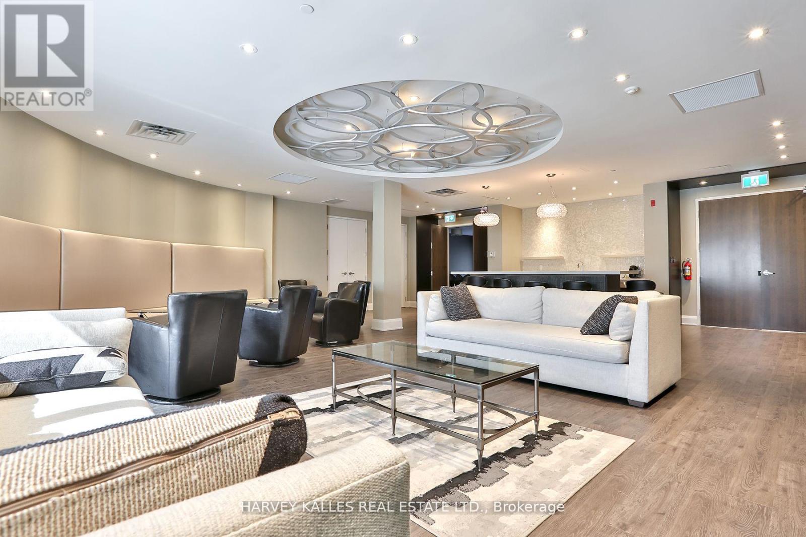502A - 15277 YONGE STREET