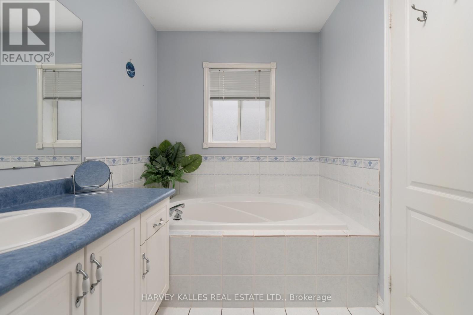 27 HIRST AVENUE