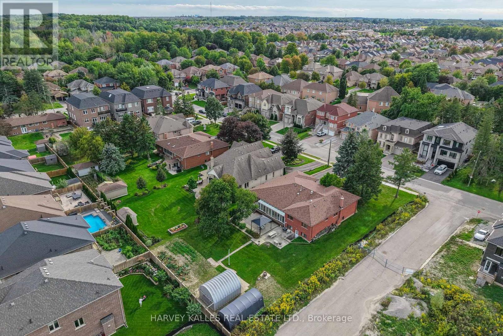 113 BOND CRESCENT