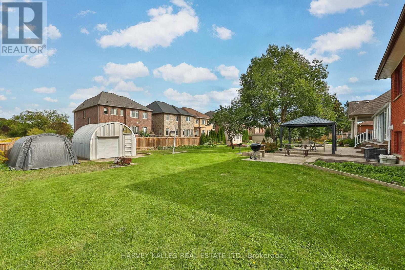 113 BOND CRESCENT