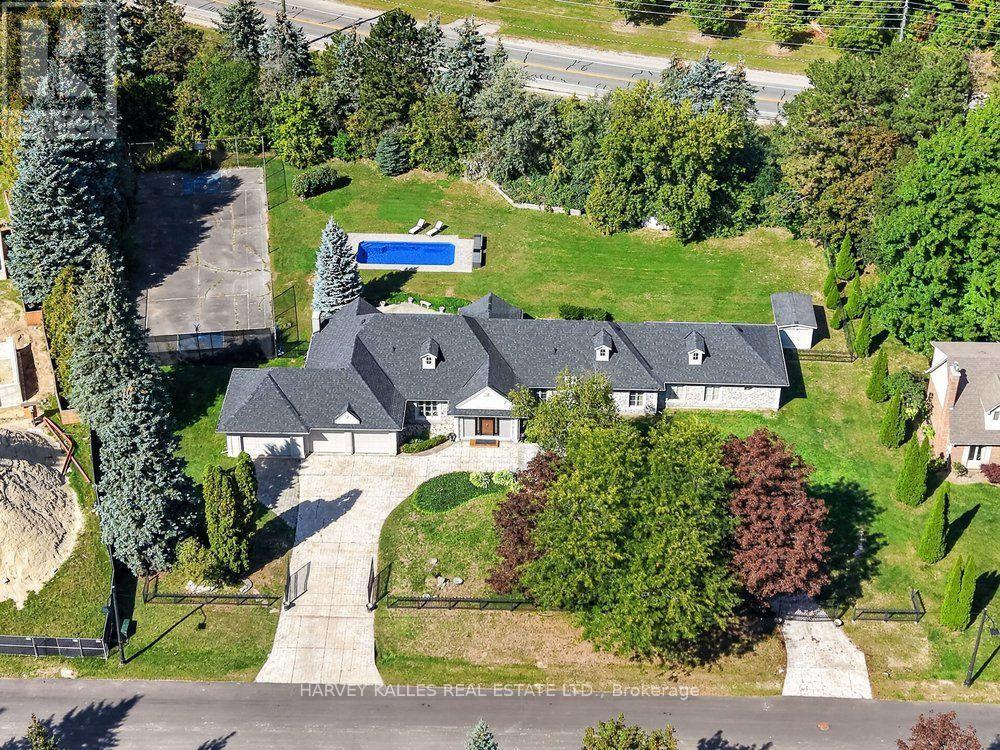 28 PUTTING GREEN CRESCENT