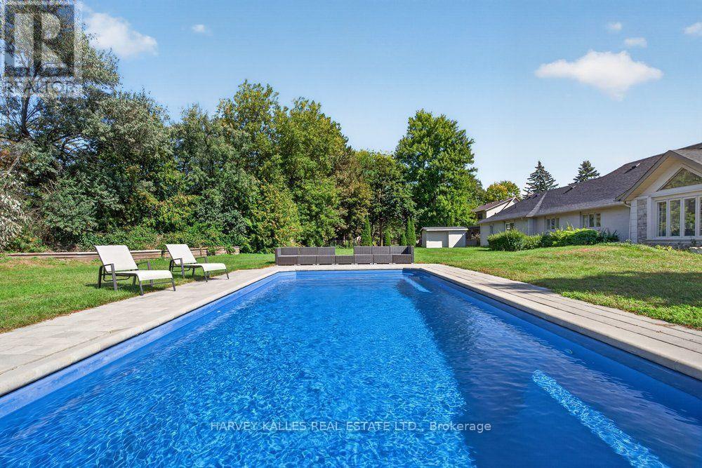 28 PUTTING GREEN CRESCENT