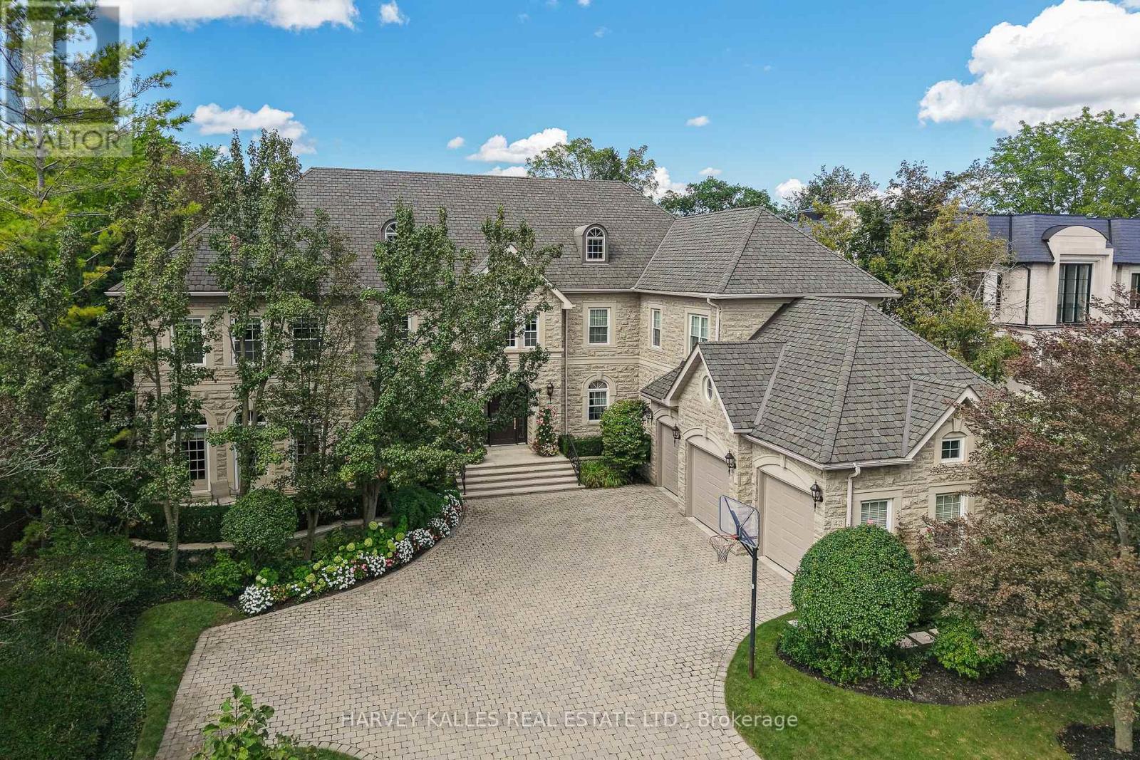 43 THORNBANK ROAD