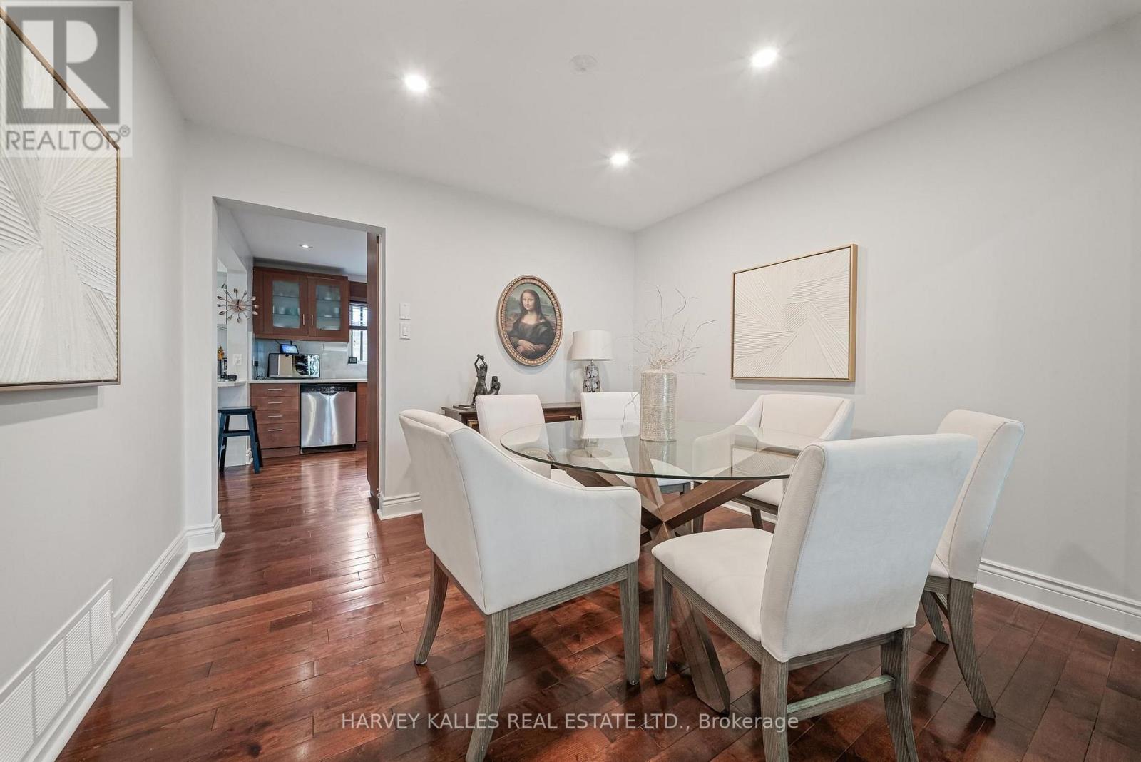 221 SNOWSHOE CRESCENT
