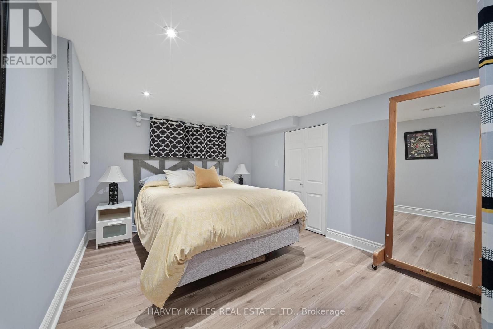 221 SNOWSHOE CRESCENT