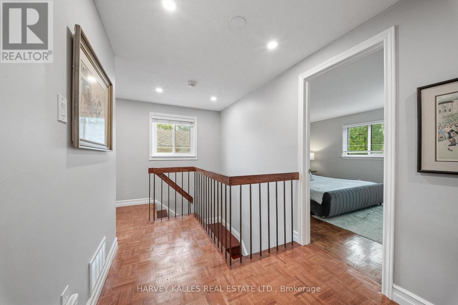 221 SNOWSHOE CRESCENT