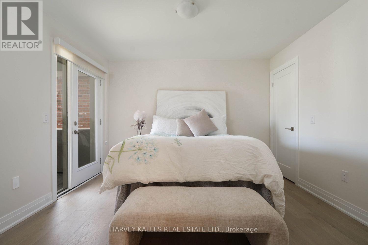 MAIN FLOOR - 253 SEAVIEW HEIGHTS