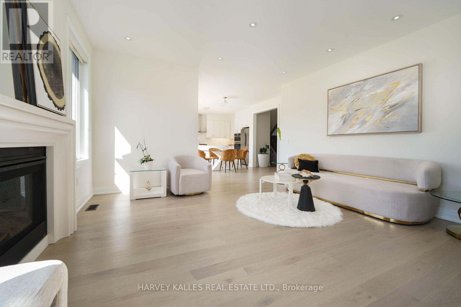 MAIN FLOOR - 253 SEAVIEW HEIGHTS