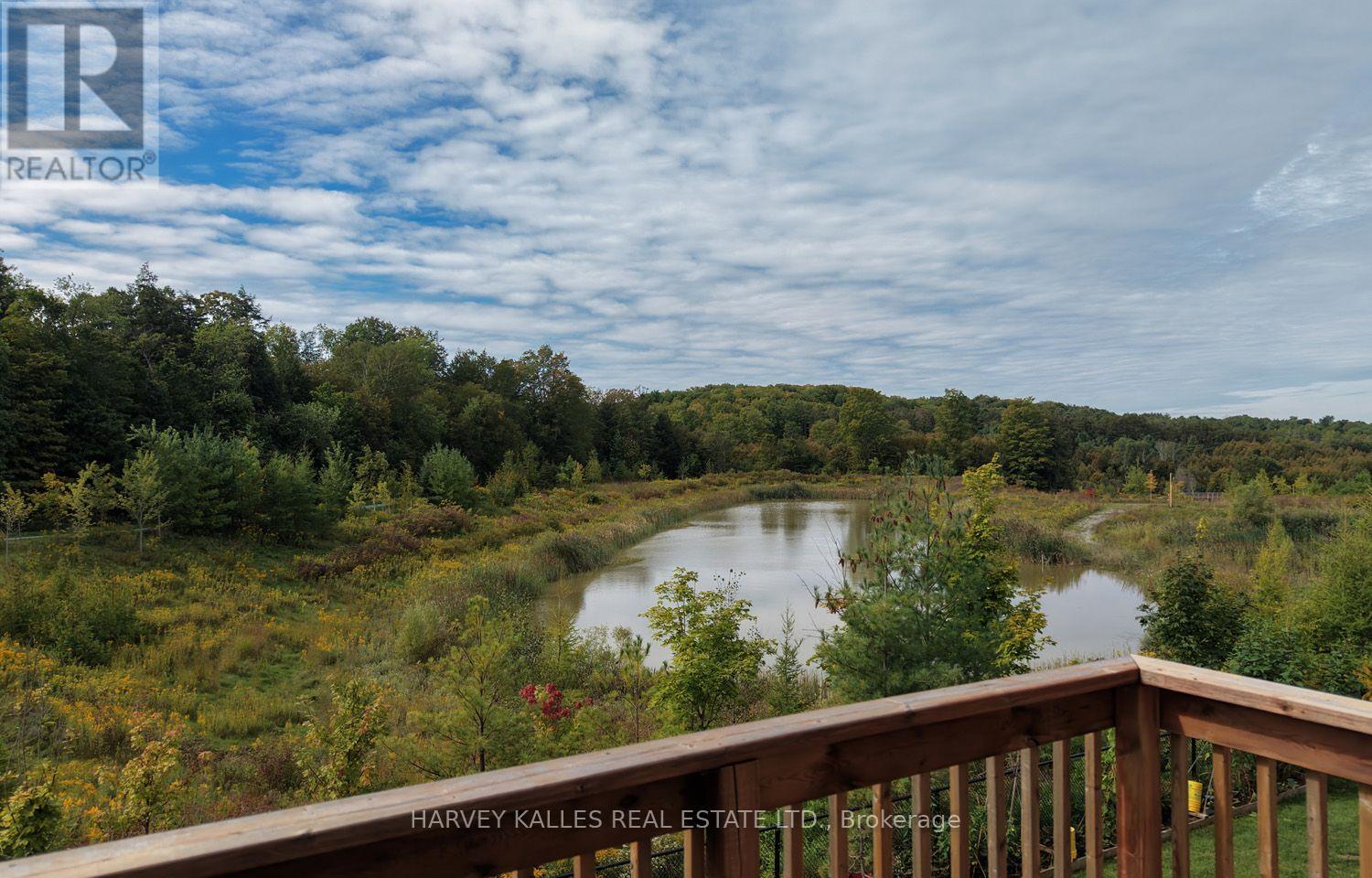 MAIN FLOOR - 253 SEAVIEW HEIGHTS