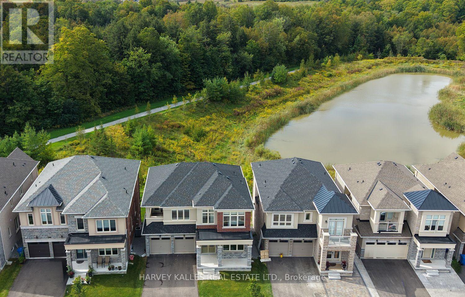 MAIN FLOOR - 253 SEAVIEW HEIGHTS