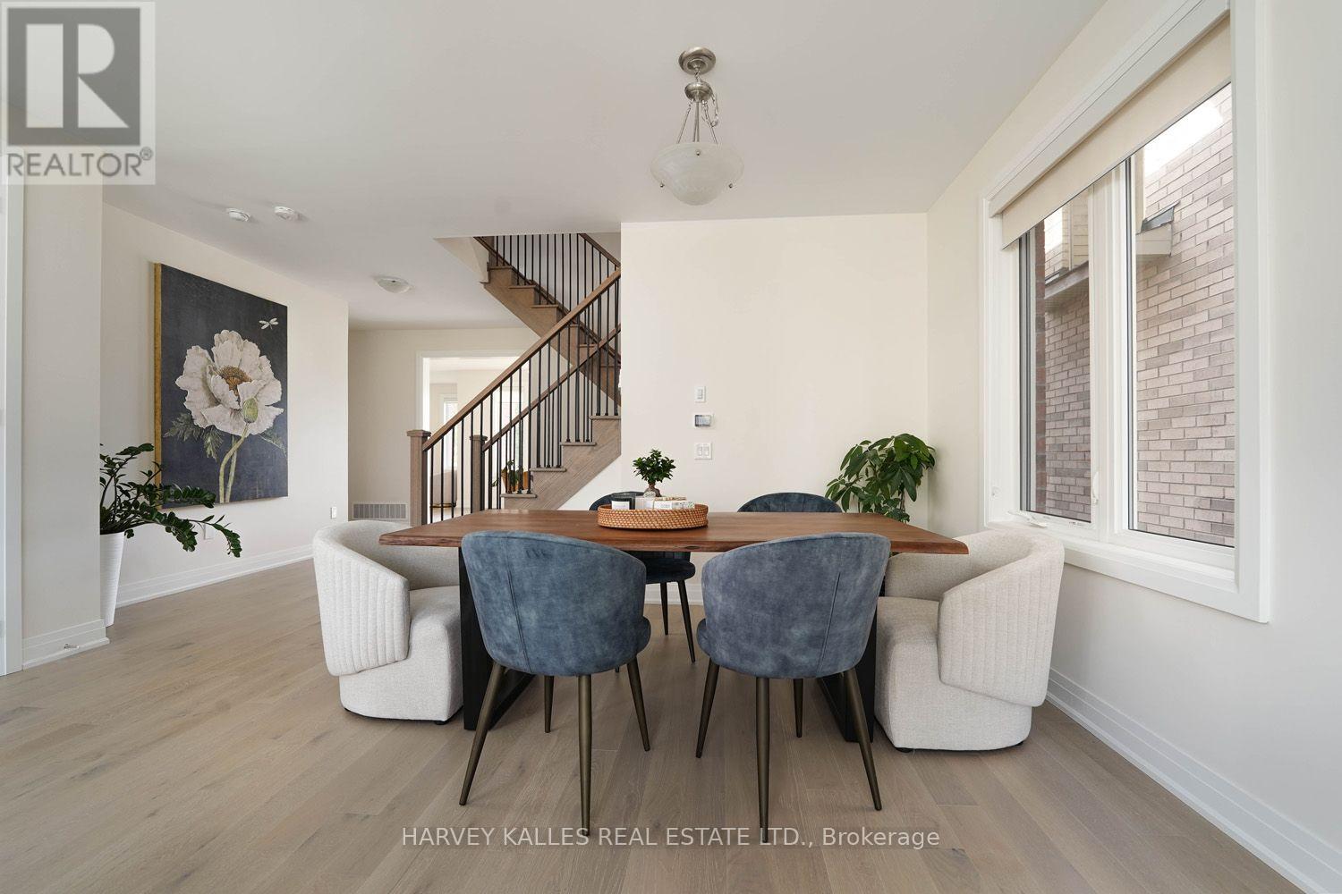 MAIN FLOOR - 253 SEAVIEW HEIGHTS