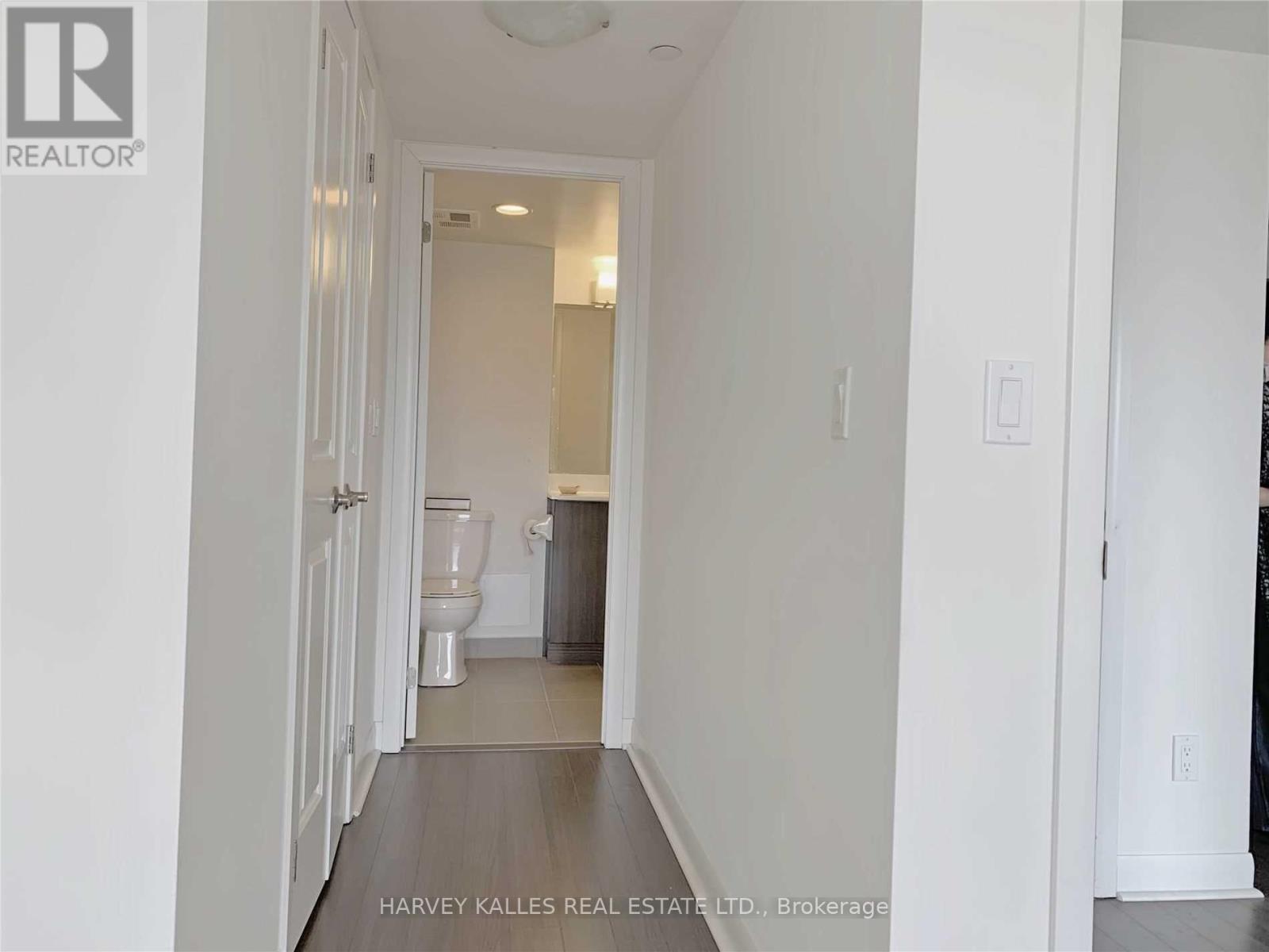 216 - 75 NORMAN BETHUNE AVENUE