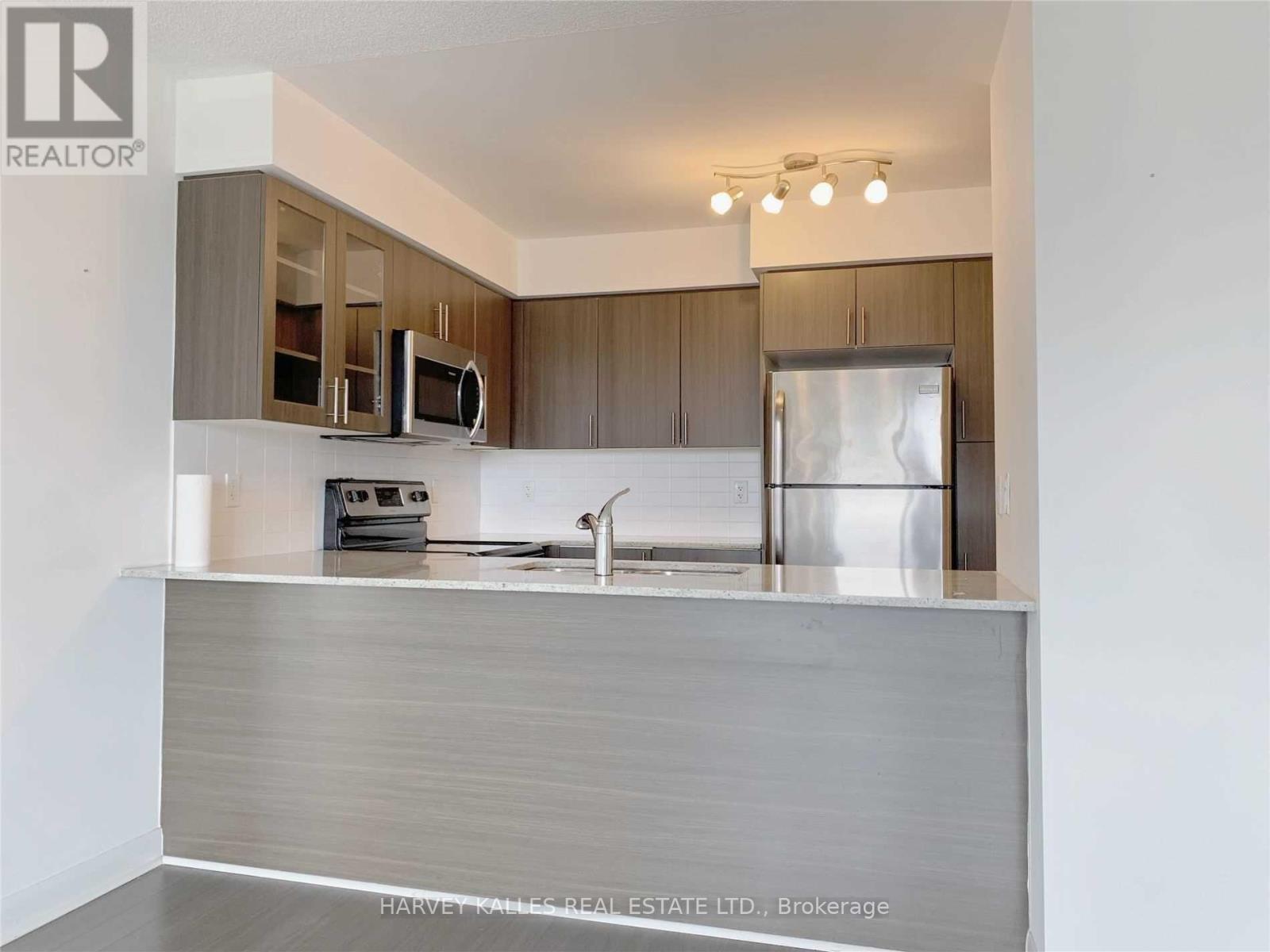 216 - 75 NORMAN BETHUNE AVENUE