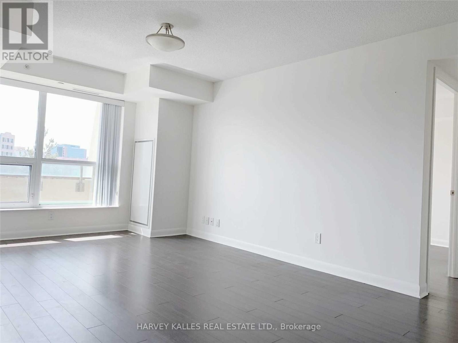 216 - 75 NORMAN BETHUNE AVENUE