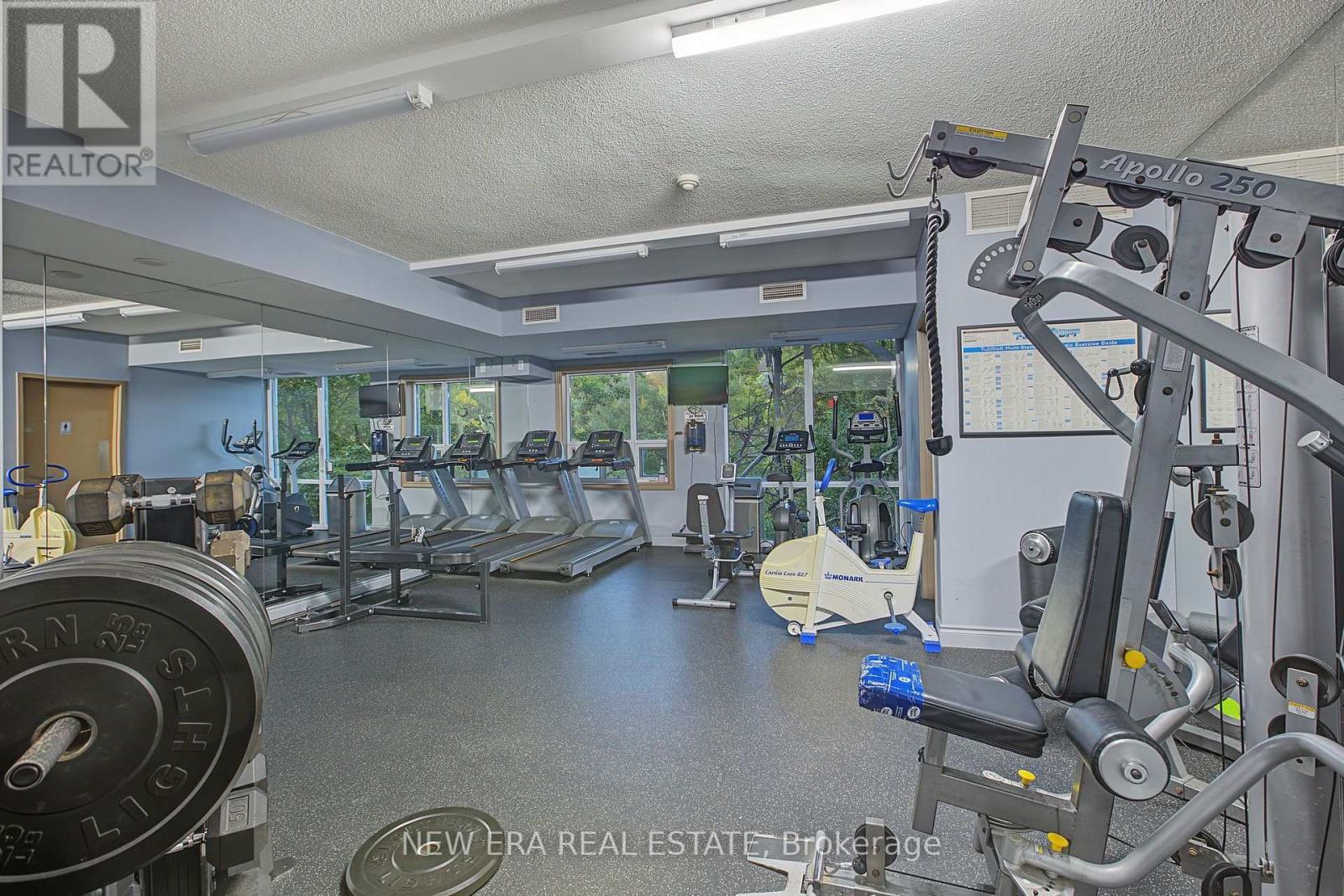 PH20 - 8201 ISLINGTON AVENUE