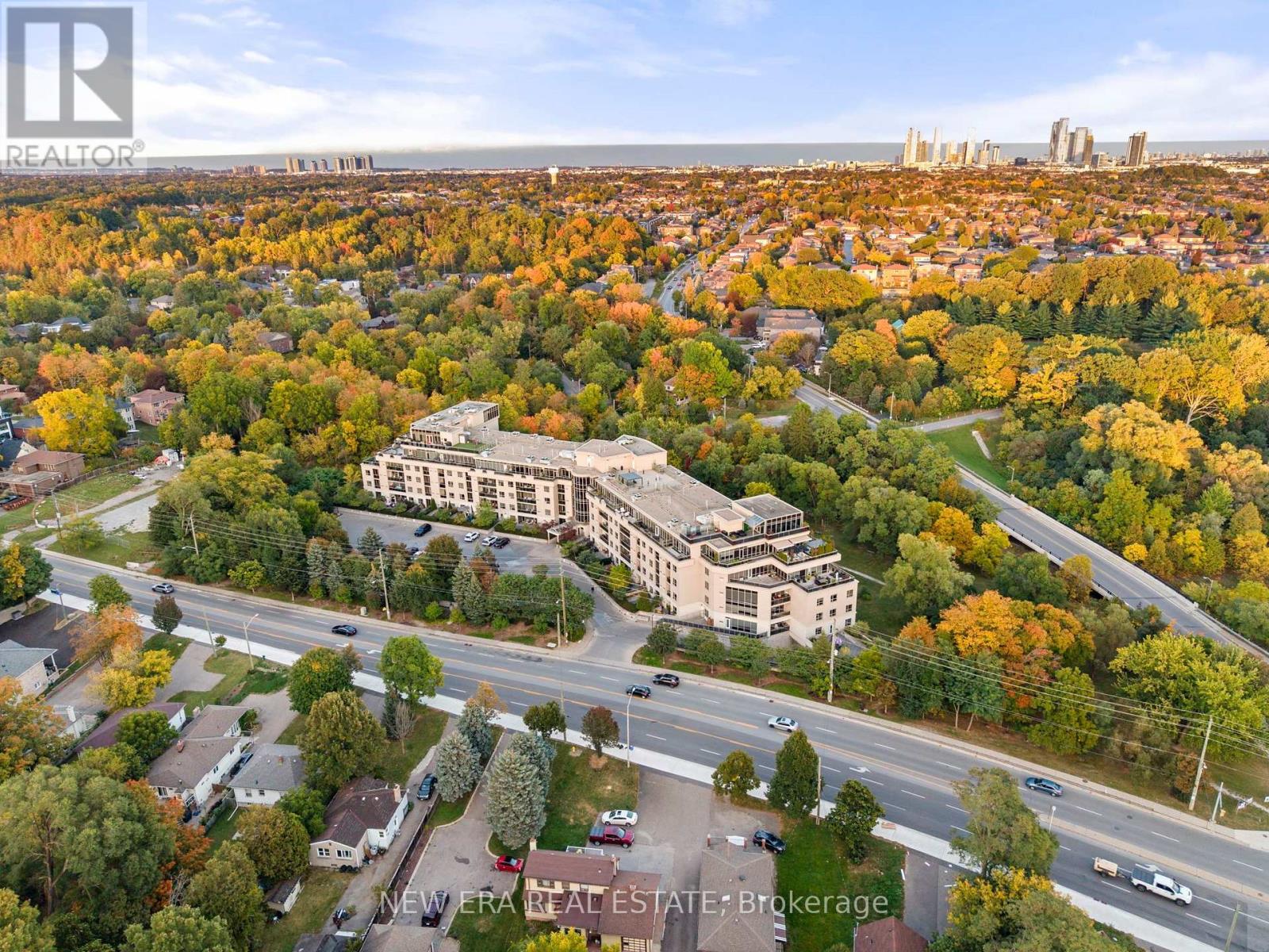 PH20 - 8201 ISLINGTON AVENUE