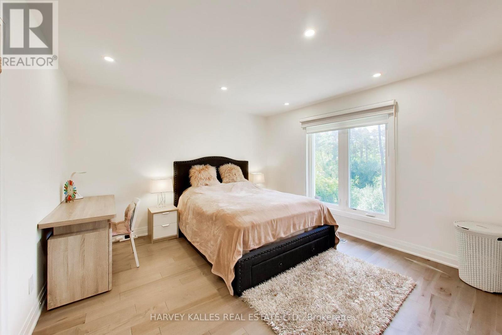 17 CYNTHIA CRESCENT
