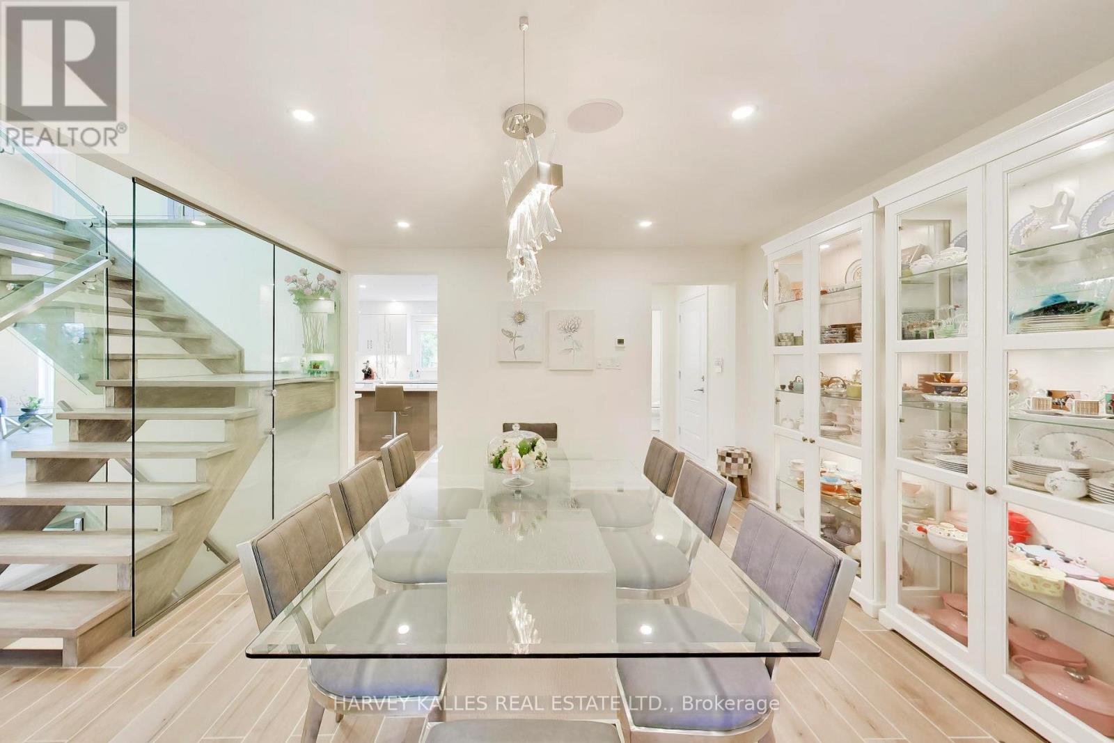 17 CYNTHIA CRESCENT