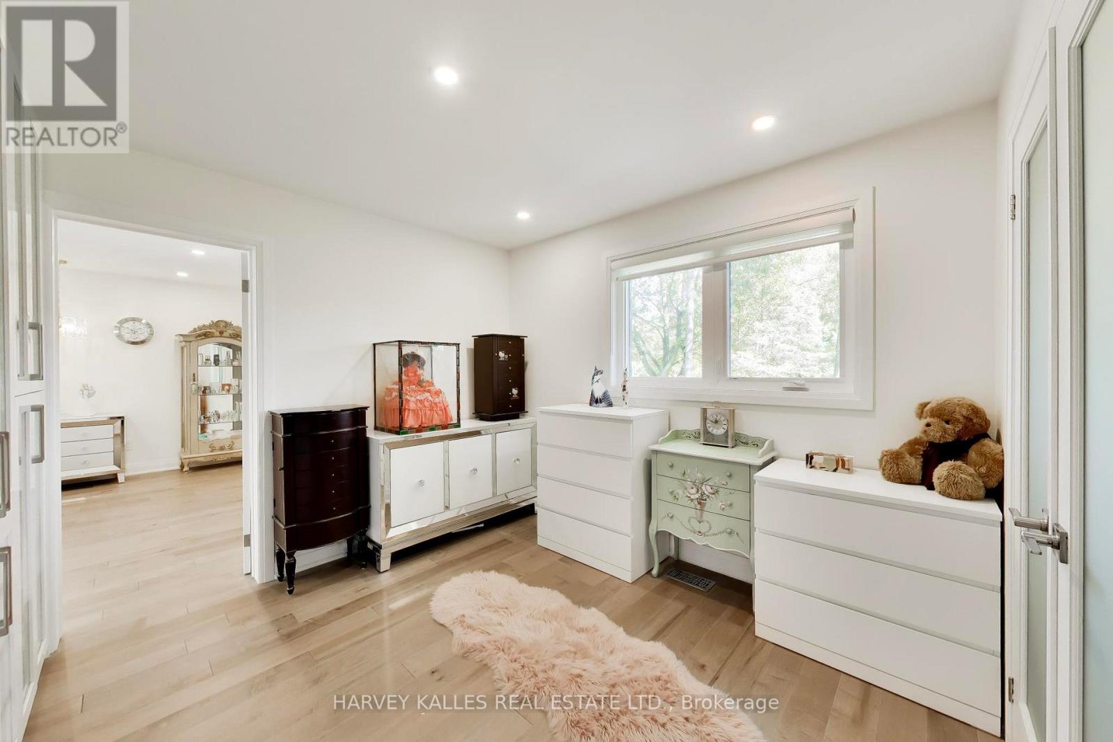 17 CYNTHIA CRESCENT
