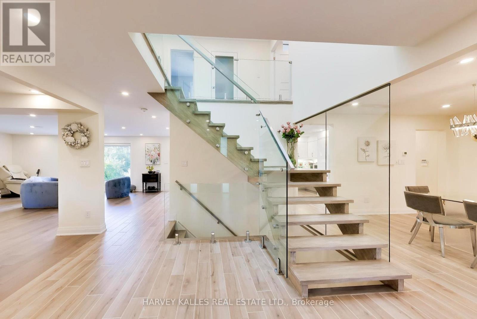 17 CYNTHIA CRESCENT