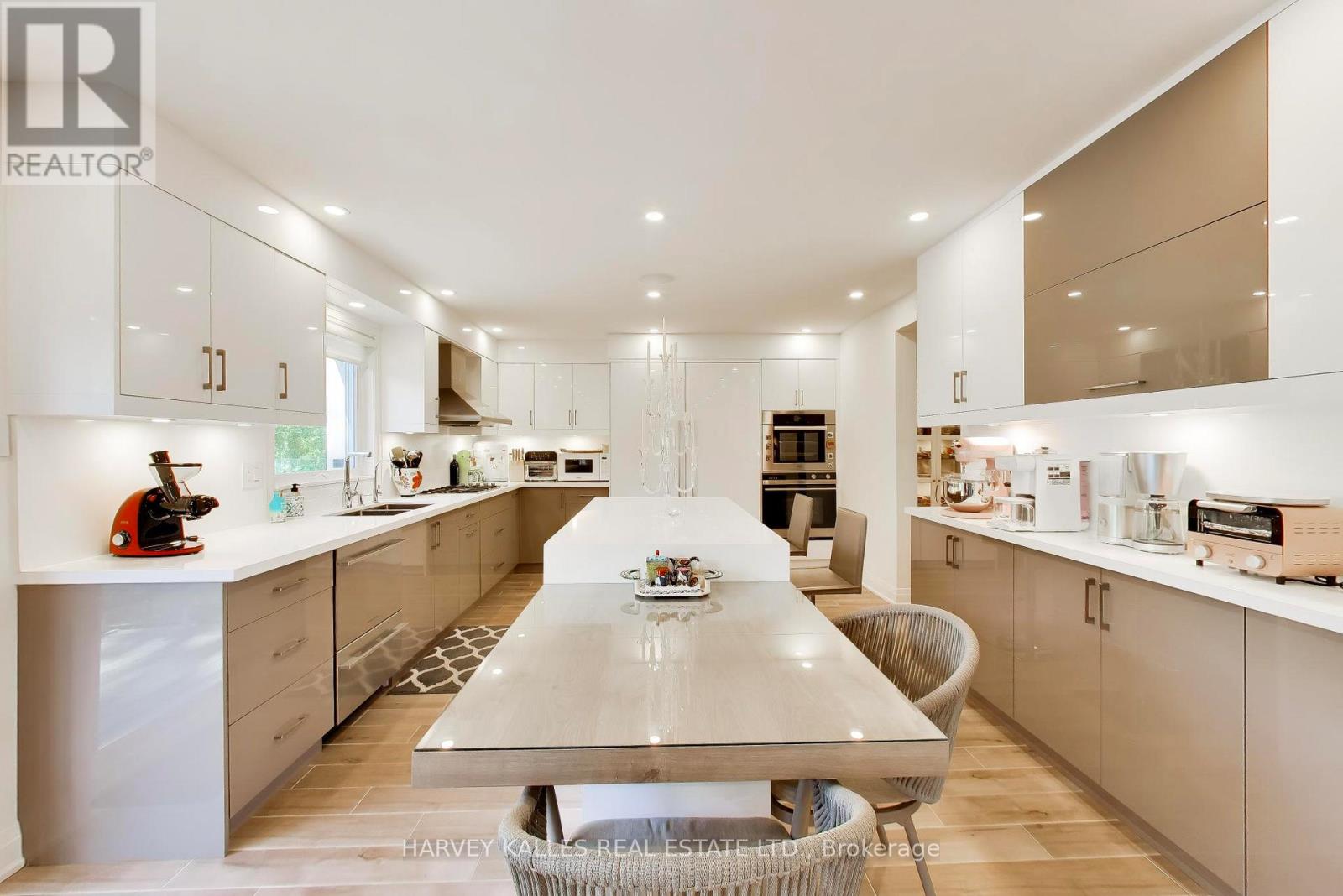 17 CYNTHIA CRESCENT