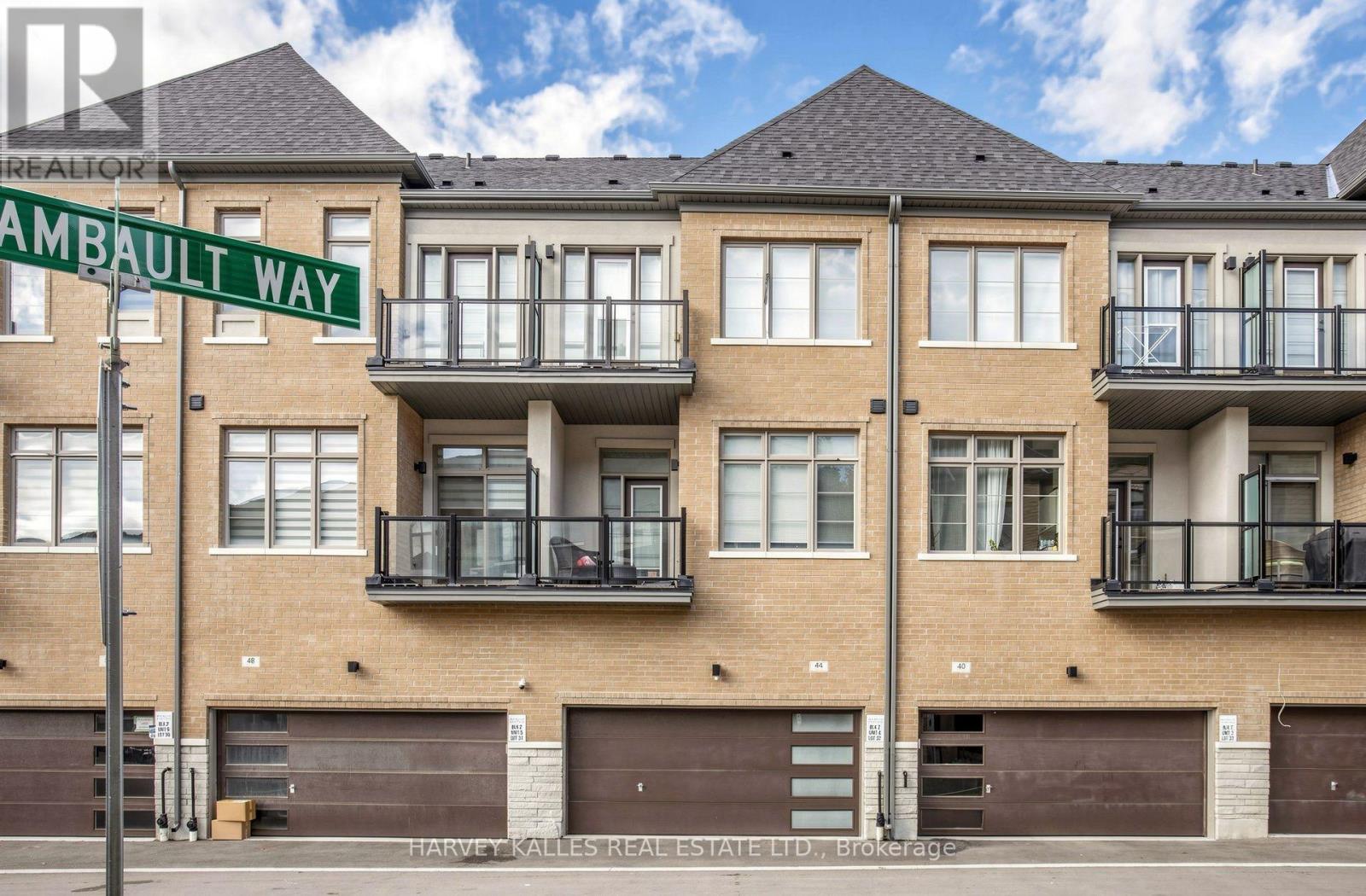44 DE LA ROCHE DRIVE