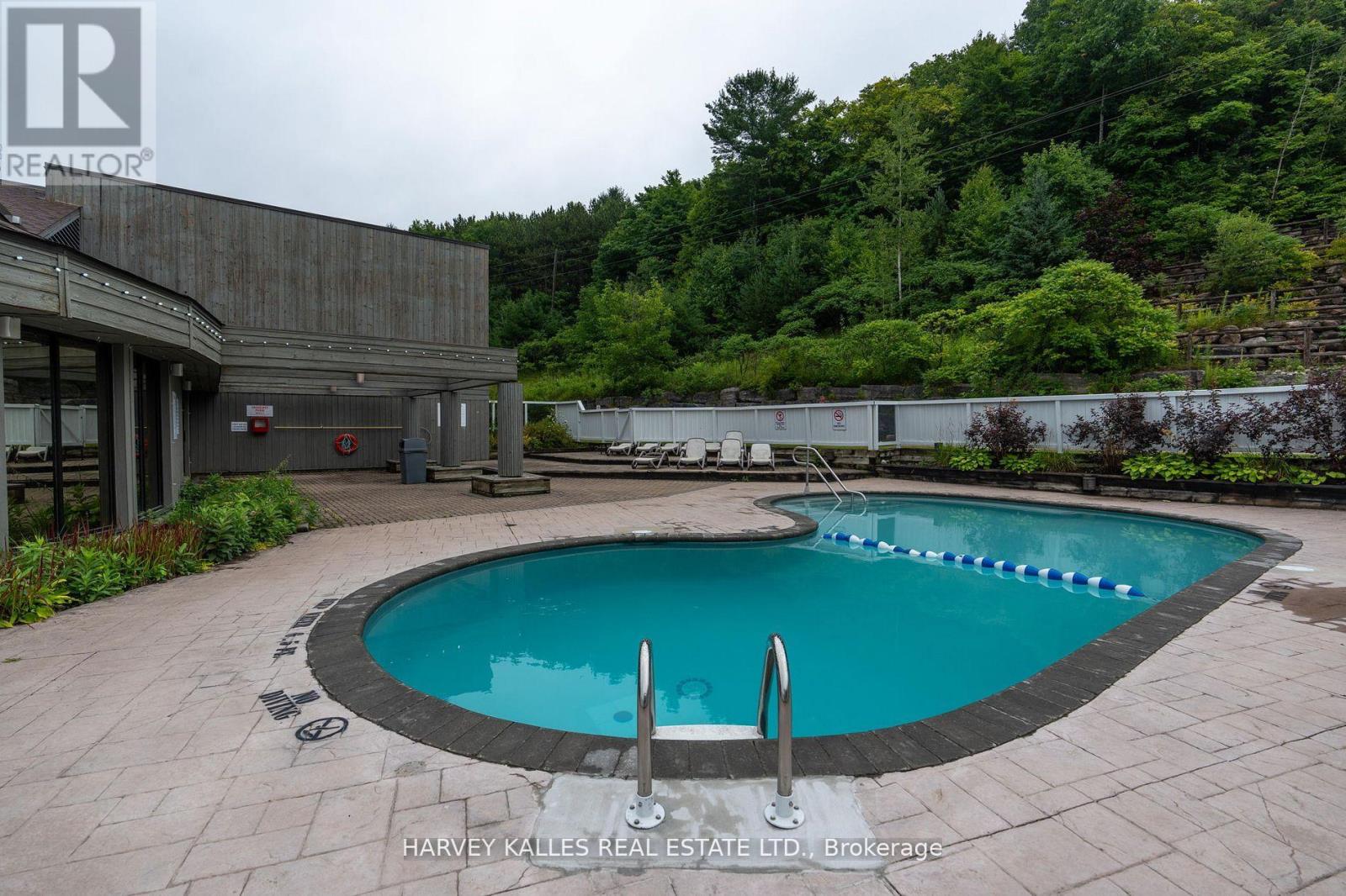 416 - 40 HORSESHOE BOULEVARD