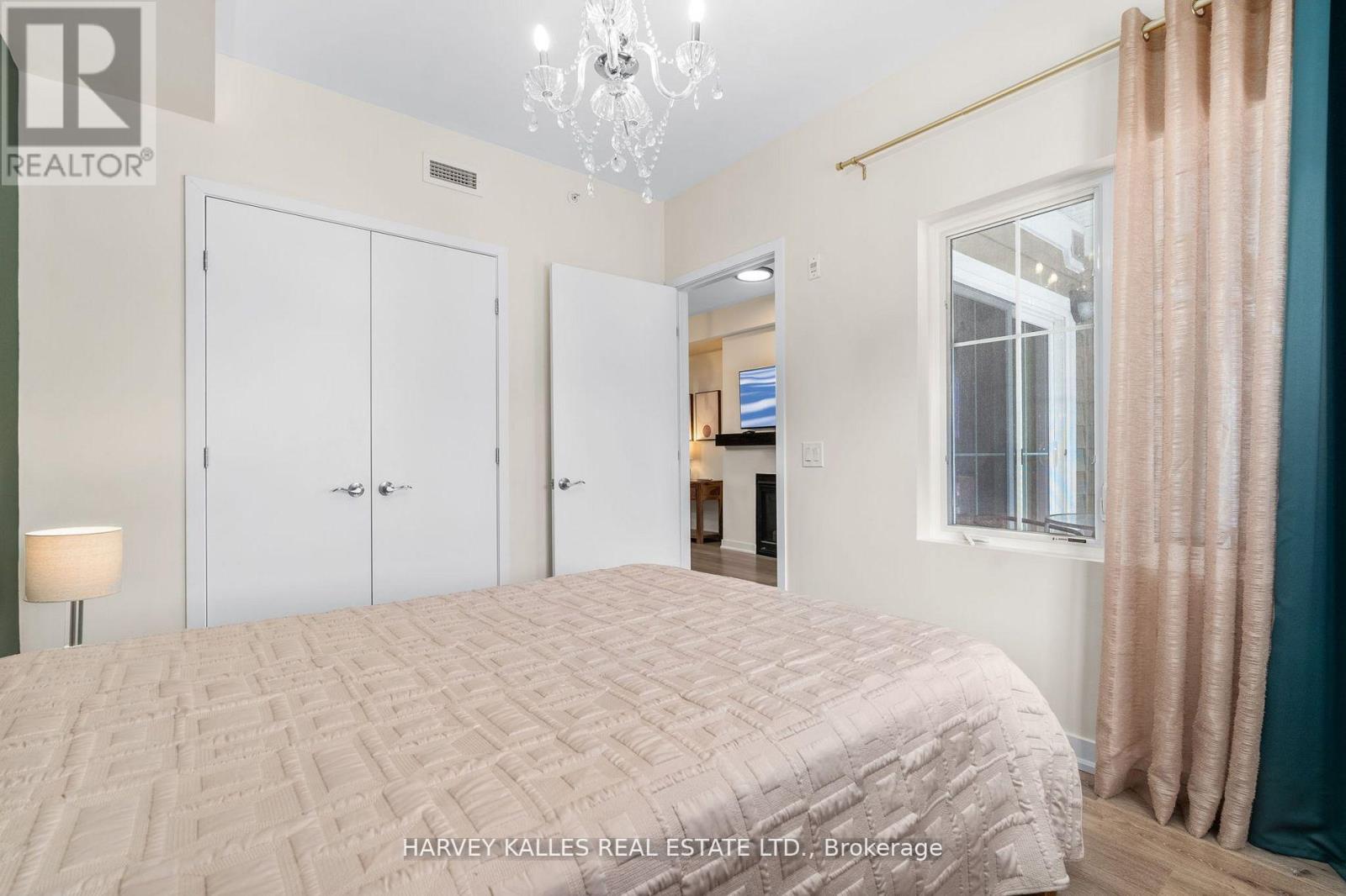 416 - 40 HORSESHOE BOULEVARD