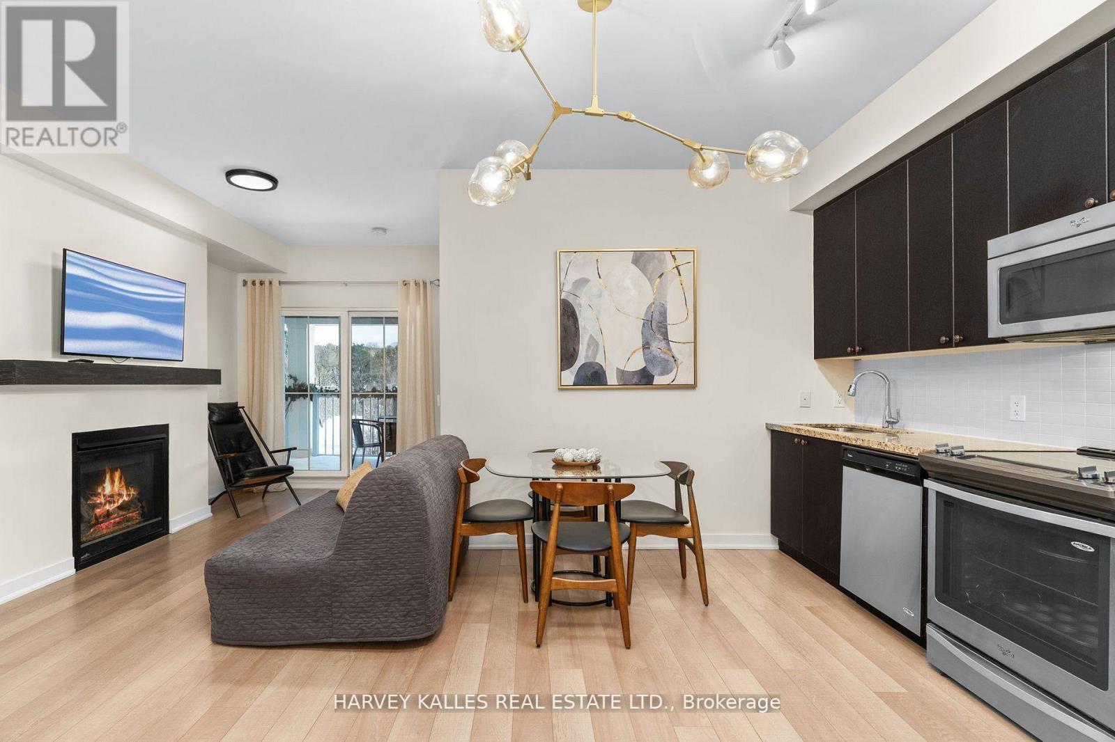 416 - 40 HORSESHOE BOULEVARD