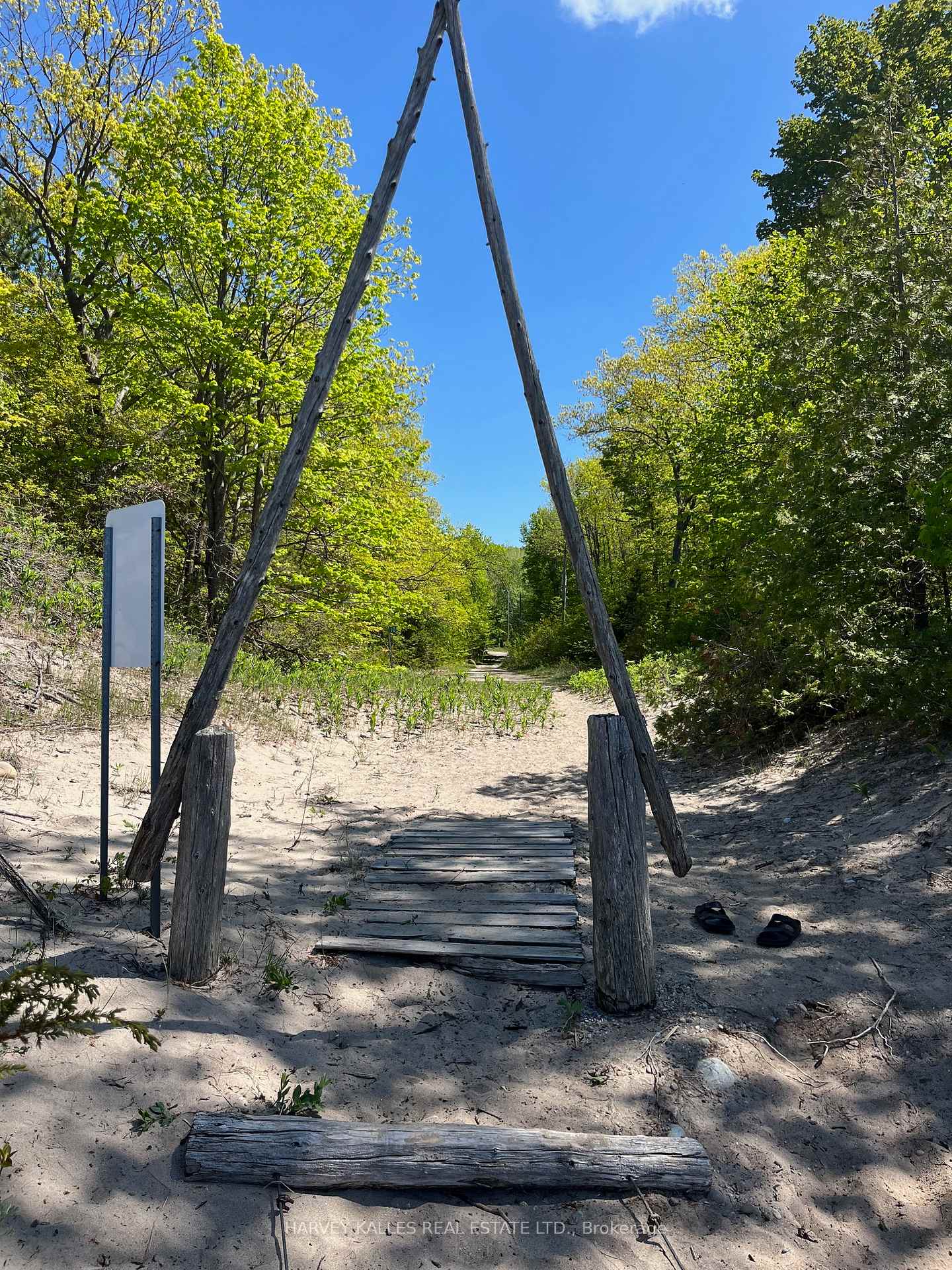 6 Mkwa Miikaans Lane