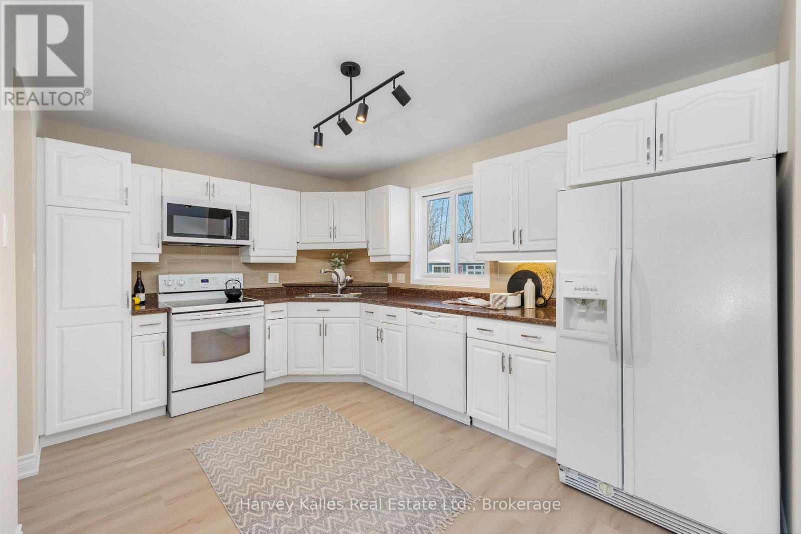 64 SILVER CREEK DRIVE