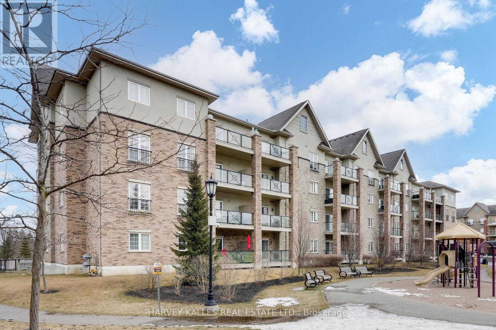 303 - 45 FERNDALE DRIVE