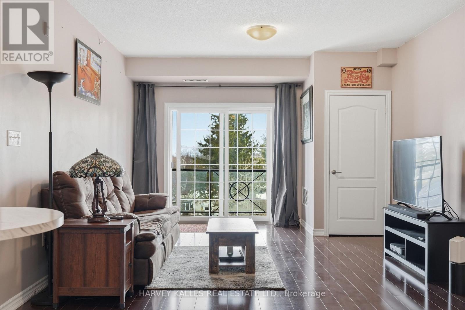 303 - 45 FERNDALE DRIVE