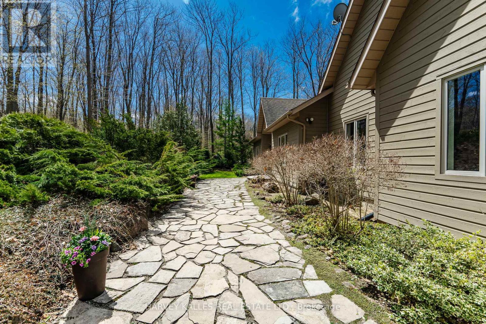 20 NIPPISSING RIDGE ROAD