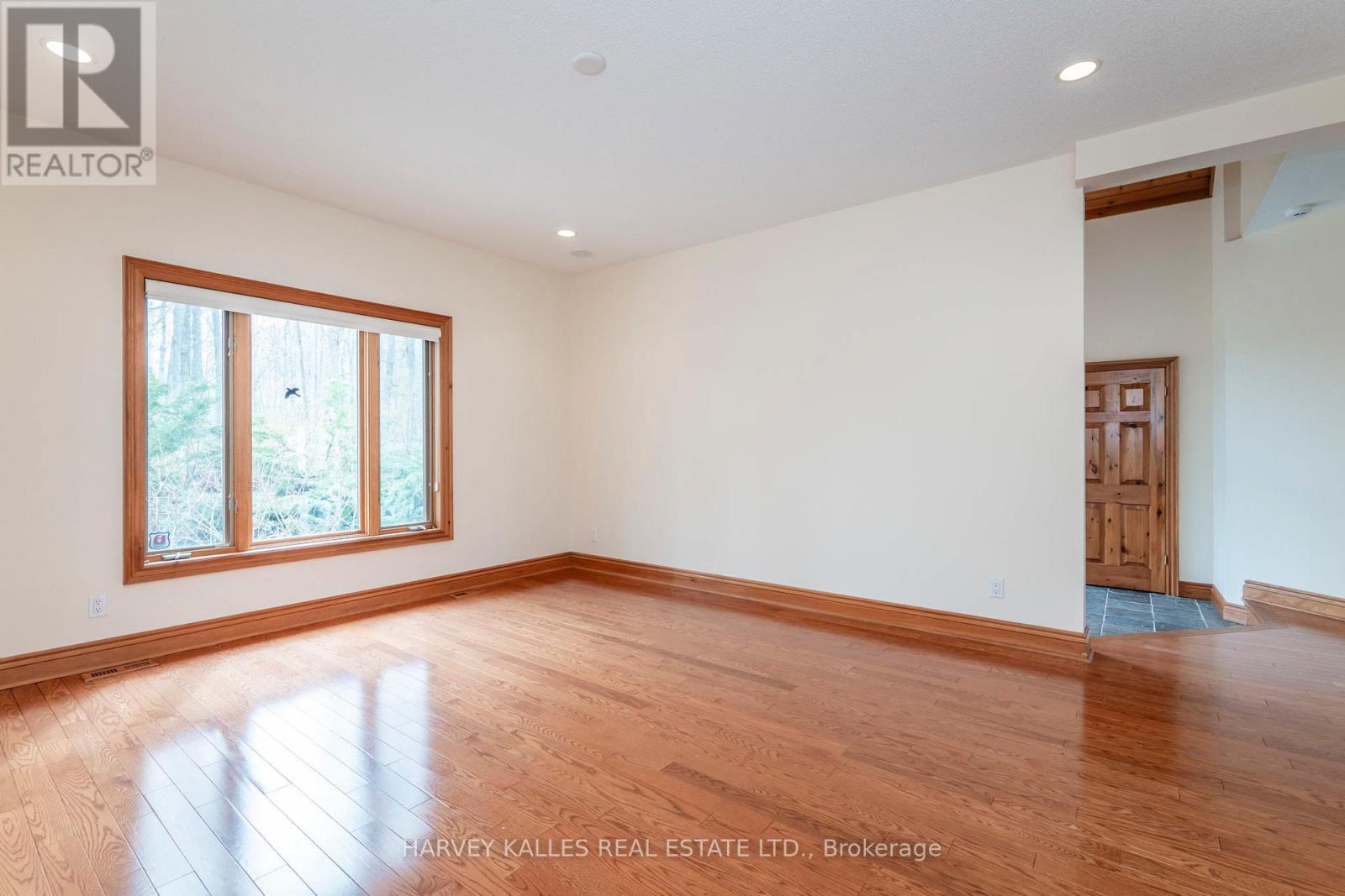 20 NIPPISSING RIDGE ROAD