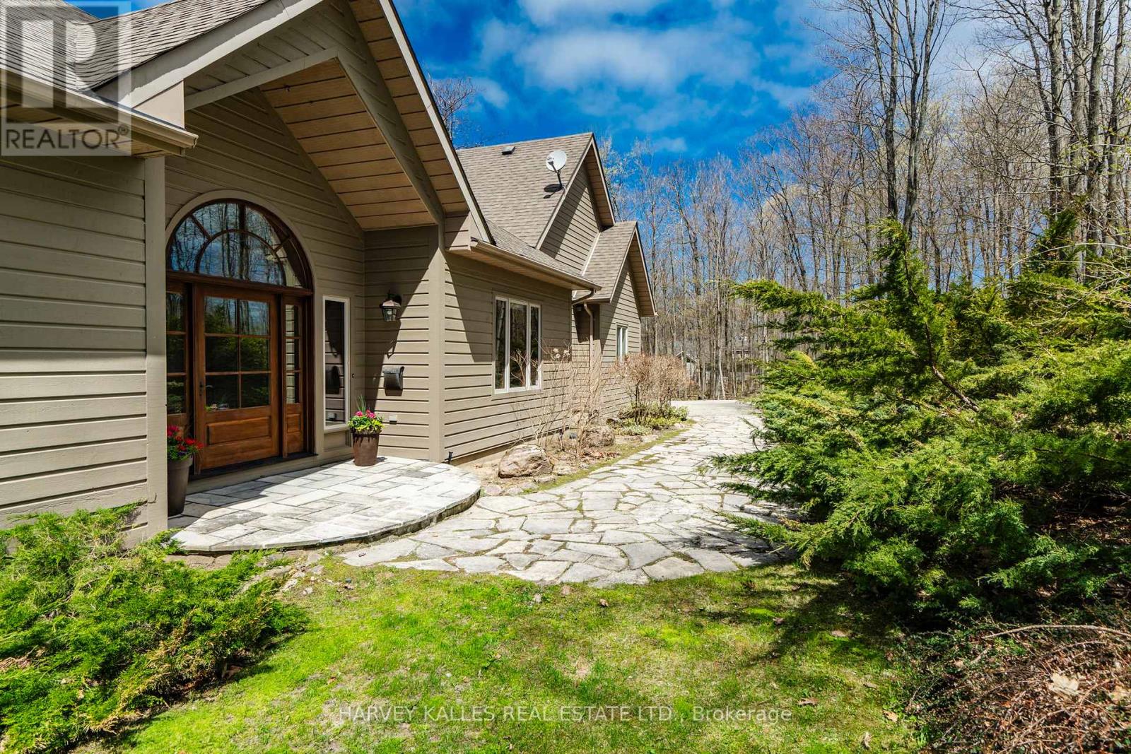 20 NIPPISSING RIDGE ROAD