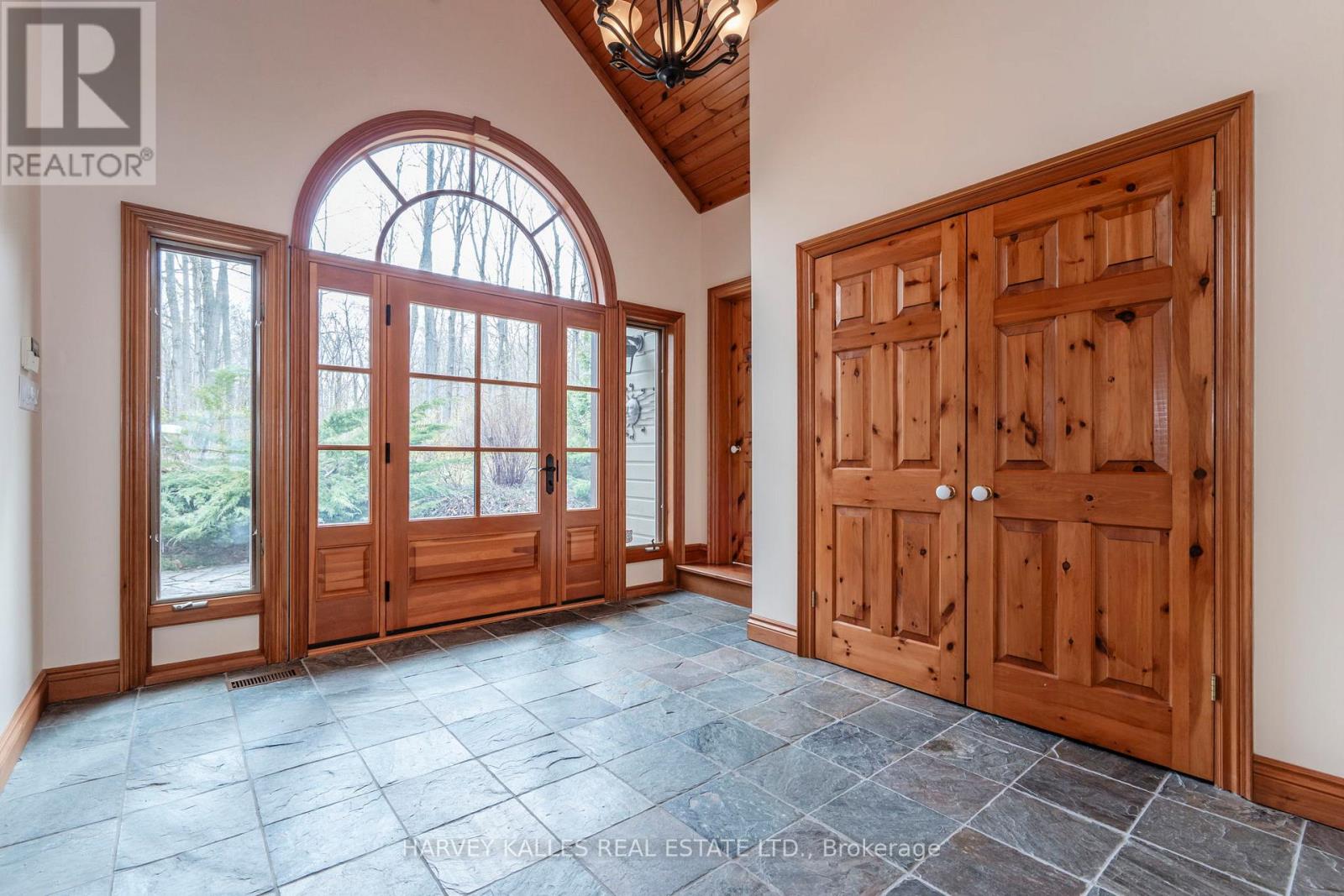 20 NIPPISSING RIDGE ROAD