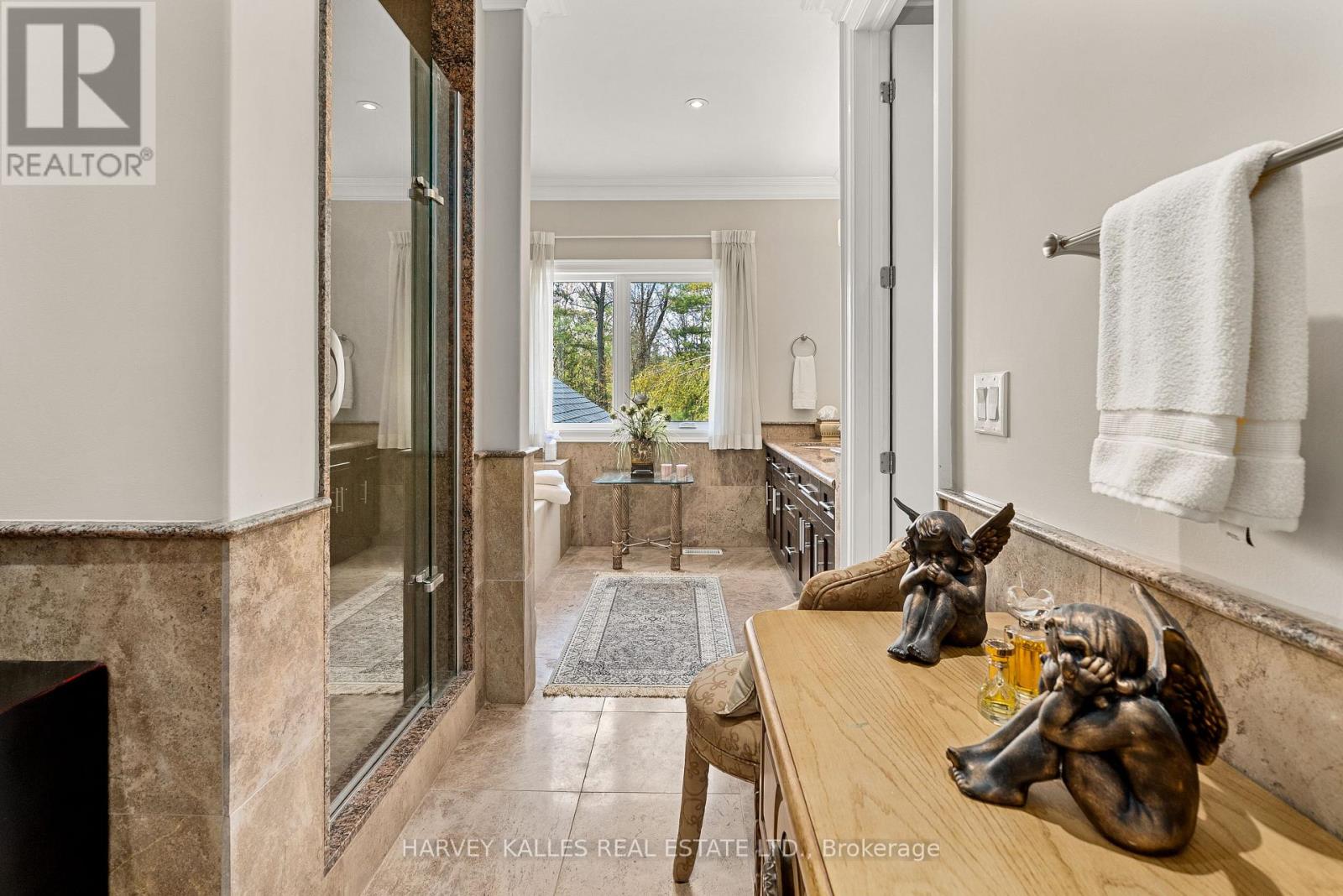 6 GEORGINA DRIVE