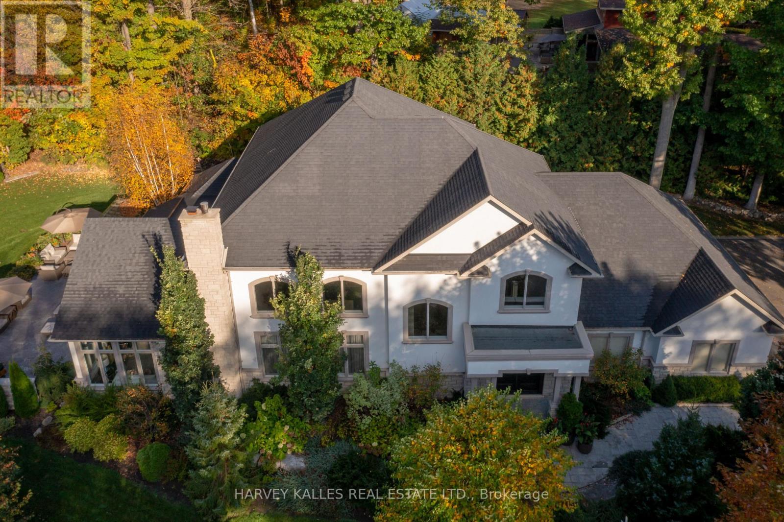 6 GEORGINA DRIVE