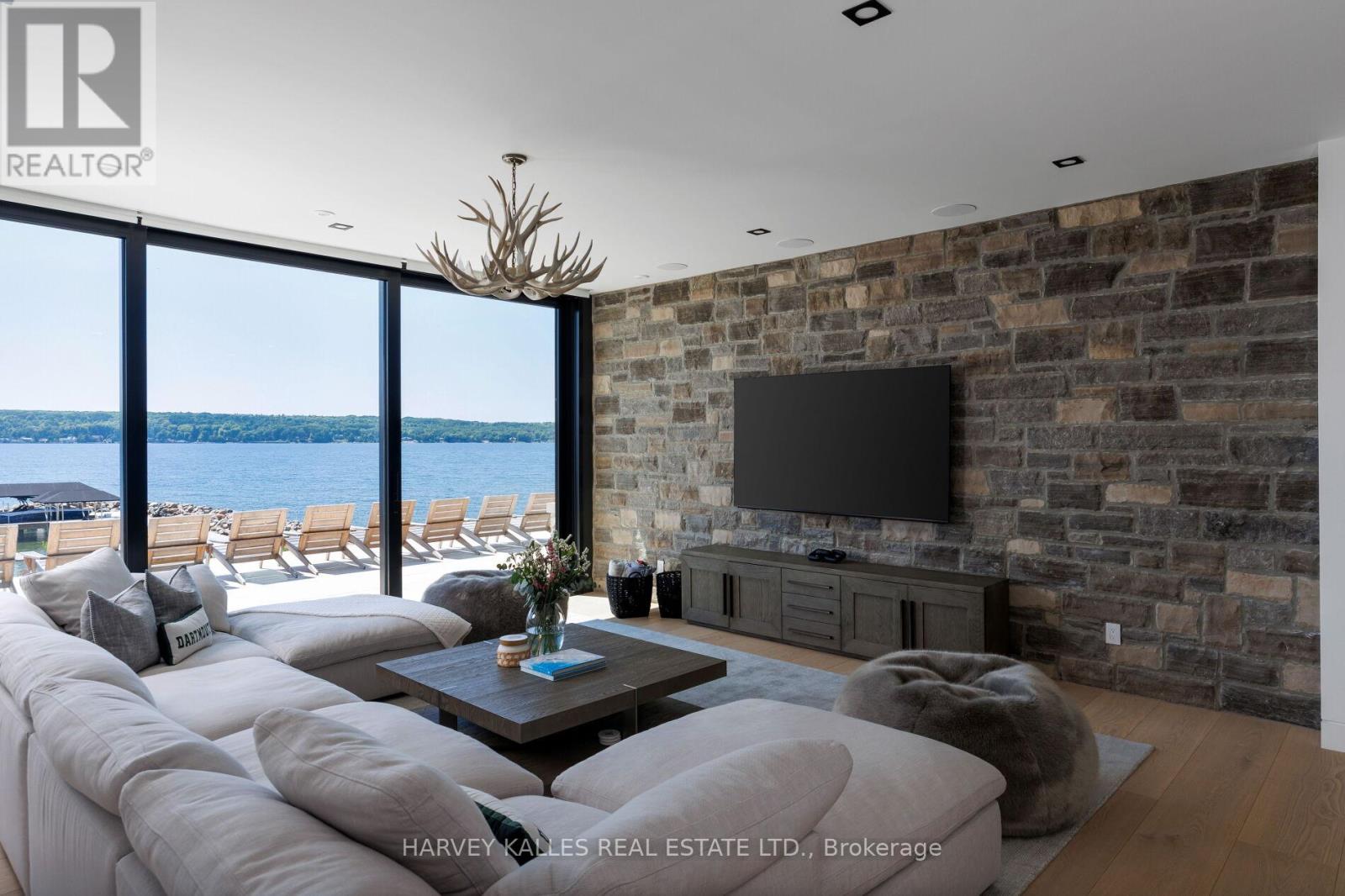 240 SILVER BIRCH DRIVE