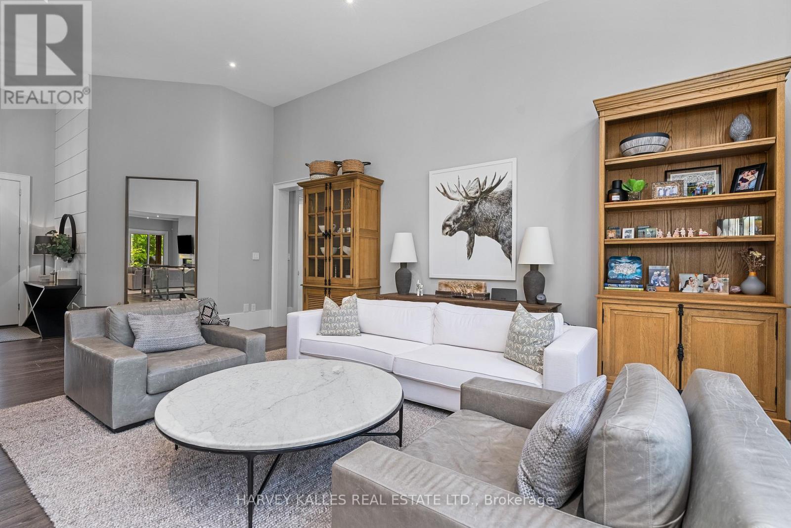 42 WINDFIELD DRIVE W